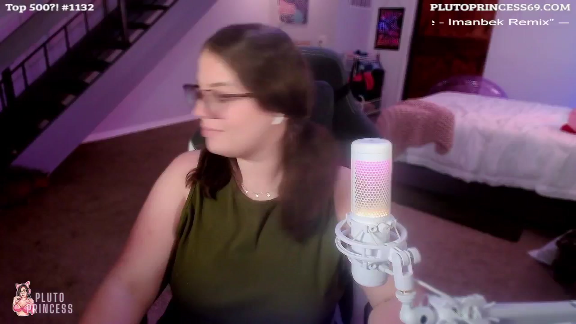 Gallery image thumbnail from PlutoPrincess's myfreecams stream on, 08/21/2024, 05:05 image 6 of 20