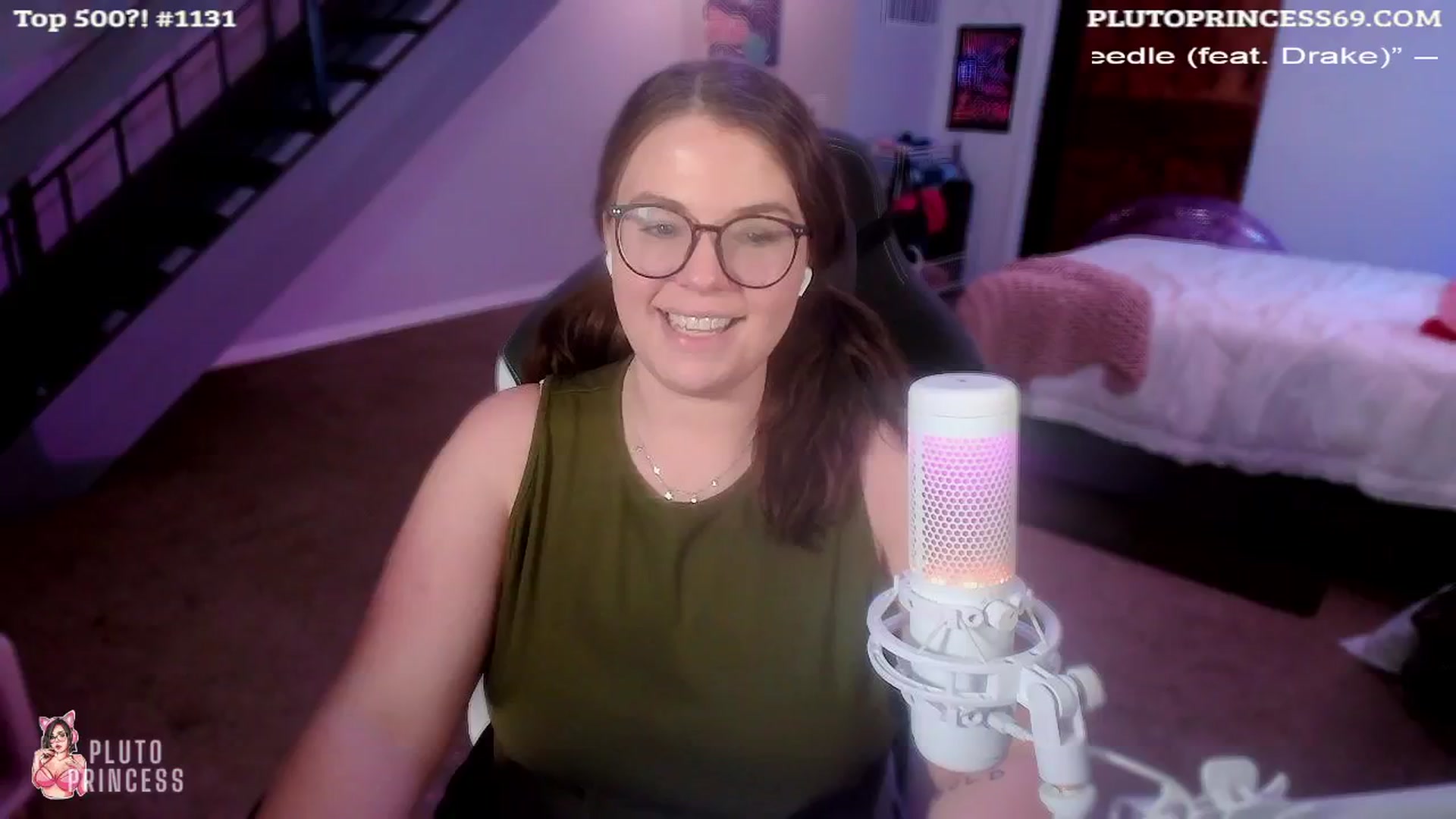 Gallery image thumbnail from PlutoPrincess's myfreecams stream on, 08/21/2024, 05:05 image 2 of 20