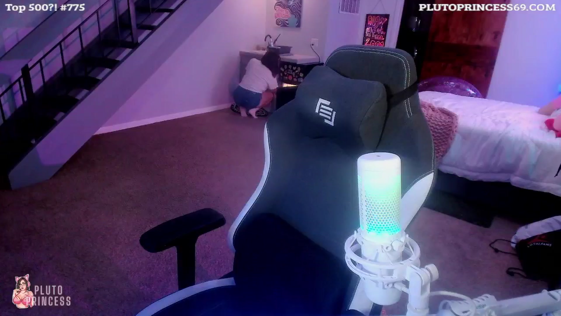 Gallery image thumbnail from PlutoPrincess's myfreecams stream on, 08/30/2024, 07:00 image 12 of 20