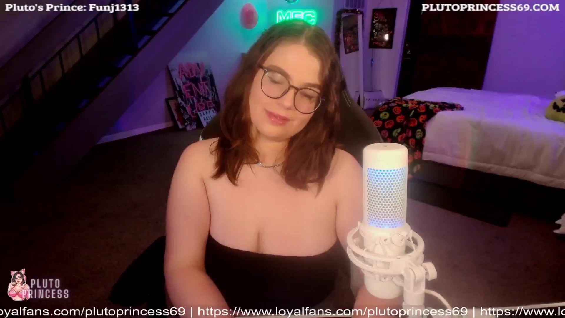 Gallery image thumbnail from PlutoPrincess's myfreecams stream on, 10/01/2024, 05:00 image 4 of 20
