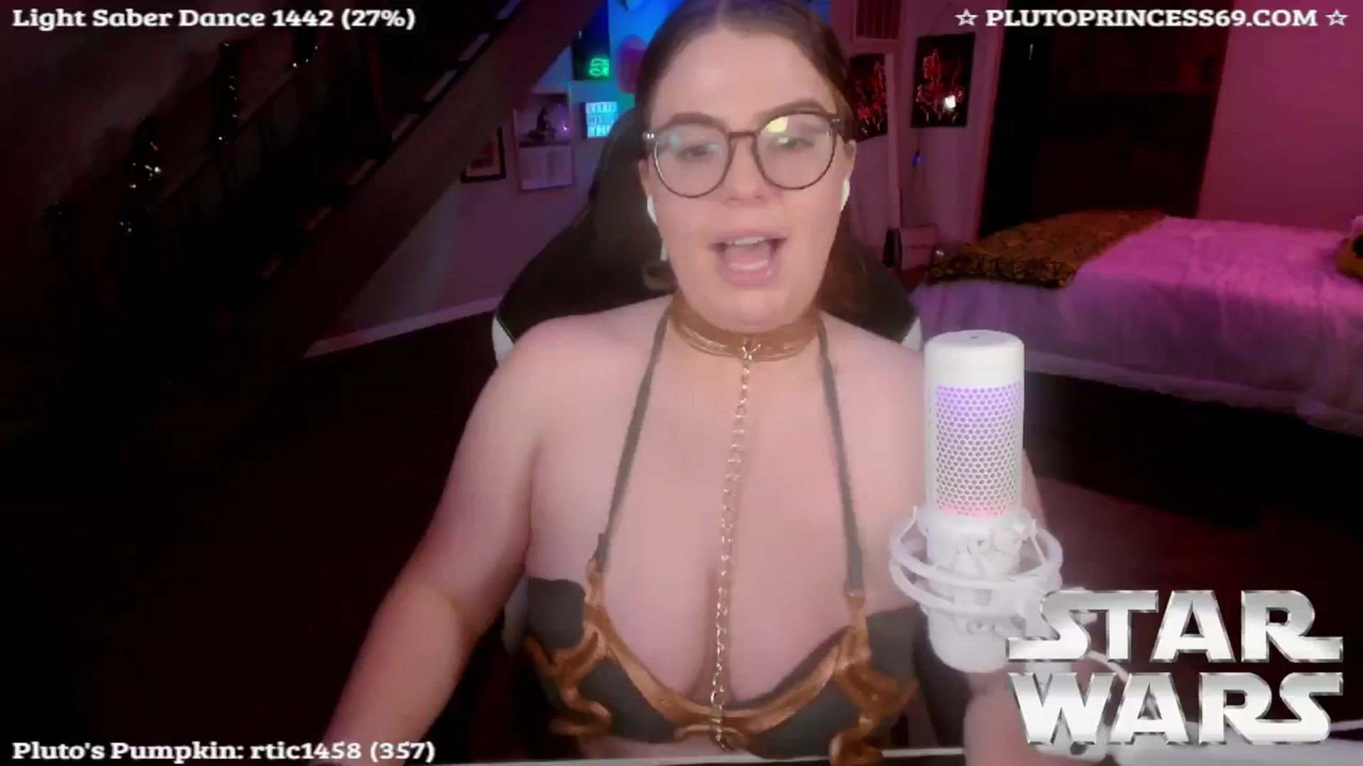 Gallery image thumbnail from PlutoPrincess's myfreecams stream on, 10/08/2024, 07:06 image 6 of 20