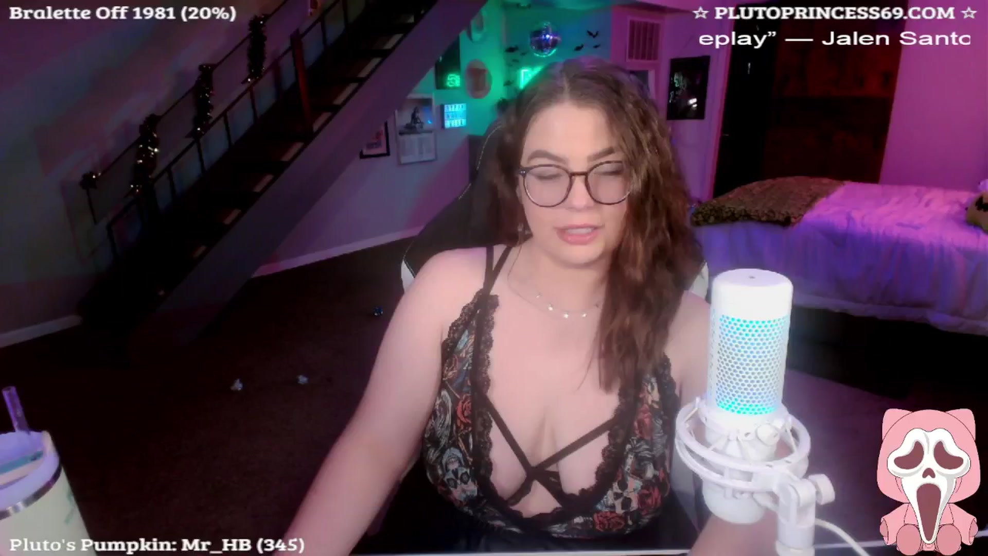 Gallery image thumbnail from PlutoPrincess's myfreecams stream on, 10/10/2024, 08:04 image 10 of 20