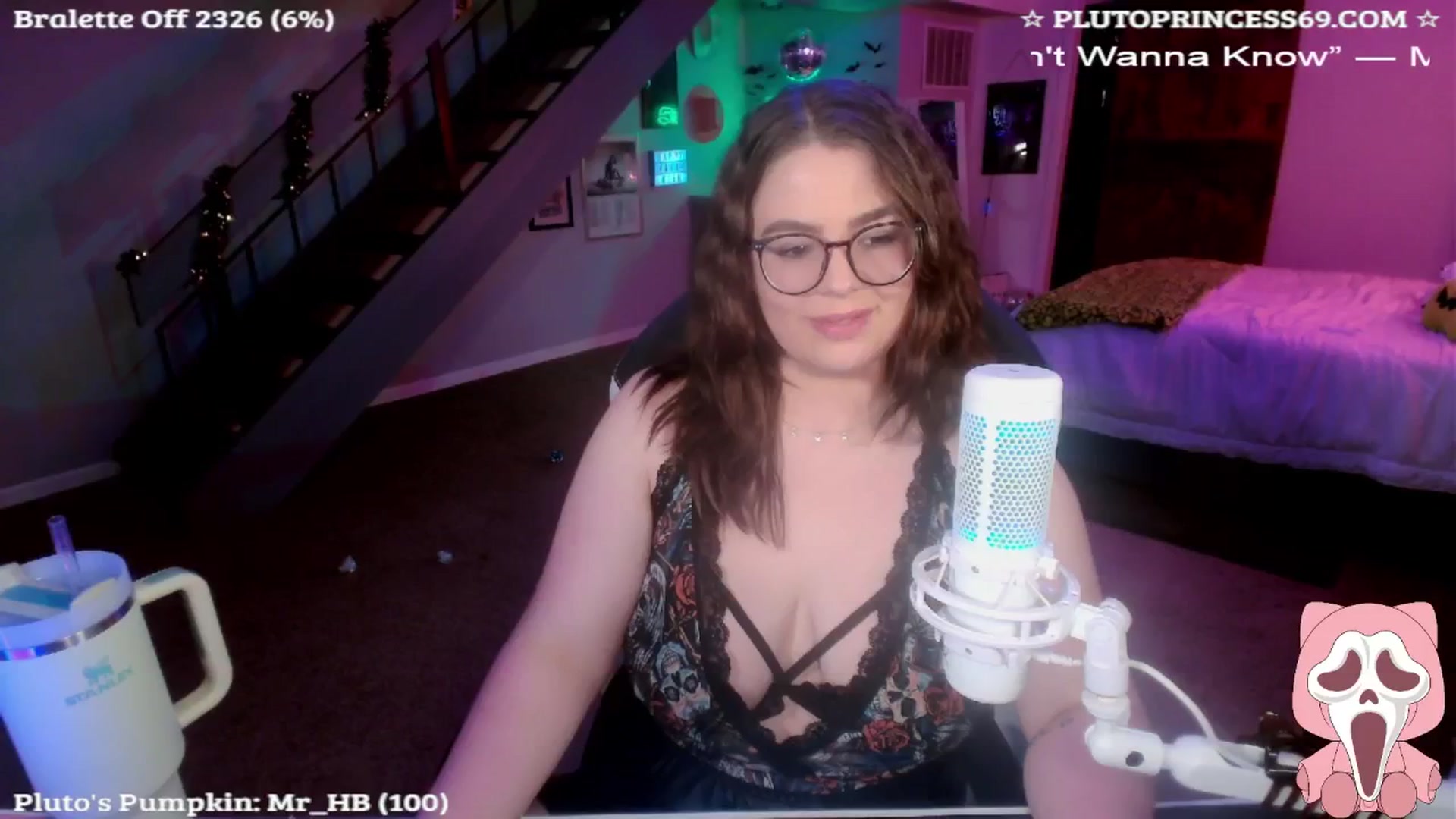 Gallery image thumbnail from PlutoPrincess's myfreecams stream on, 10/10/2024, 08:04 image 7 of 20