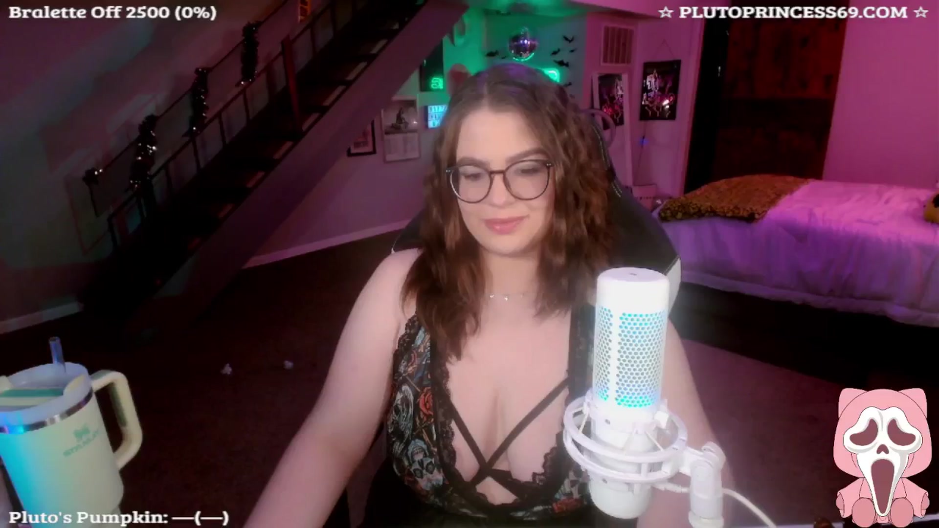 Gallery image thumbnail from PlutoPrincess's myfreecams stream on, 10/10/2024, 08:04 image 1 of 20