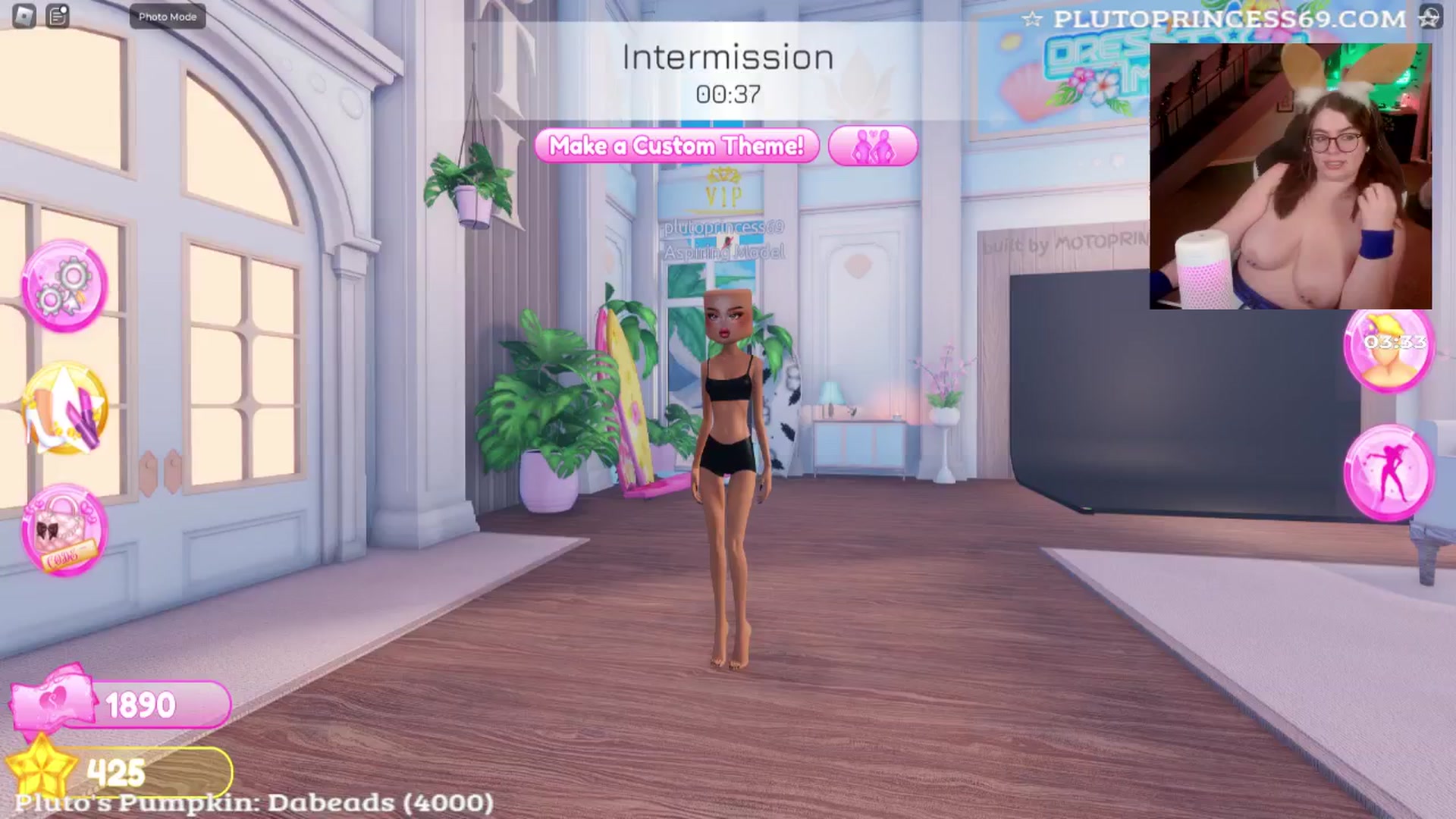 Gallery image thumbnail from PlutoPrincess's myfreecams stream on, 10/15/2024, 08:41 image 15 of 20