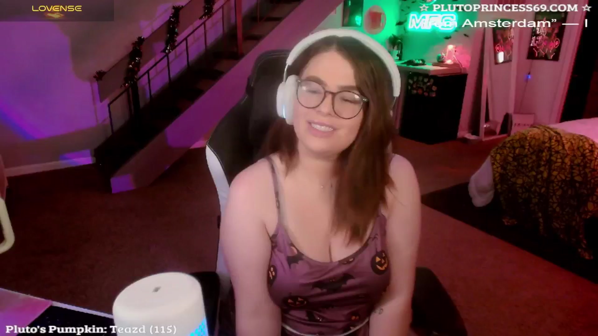 Gallery image thumbnail from PlutoPrincess's myfreecams stream on, 10/18/2024, 06:13 image 5 of 20