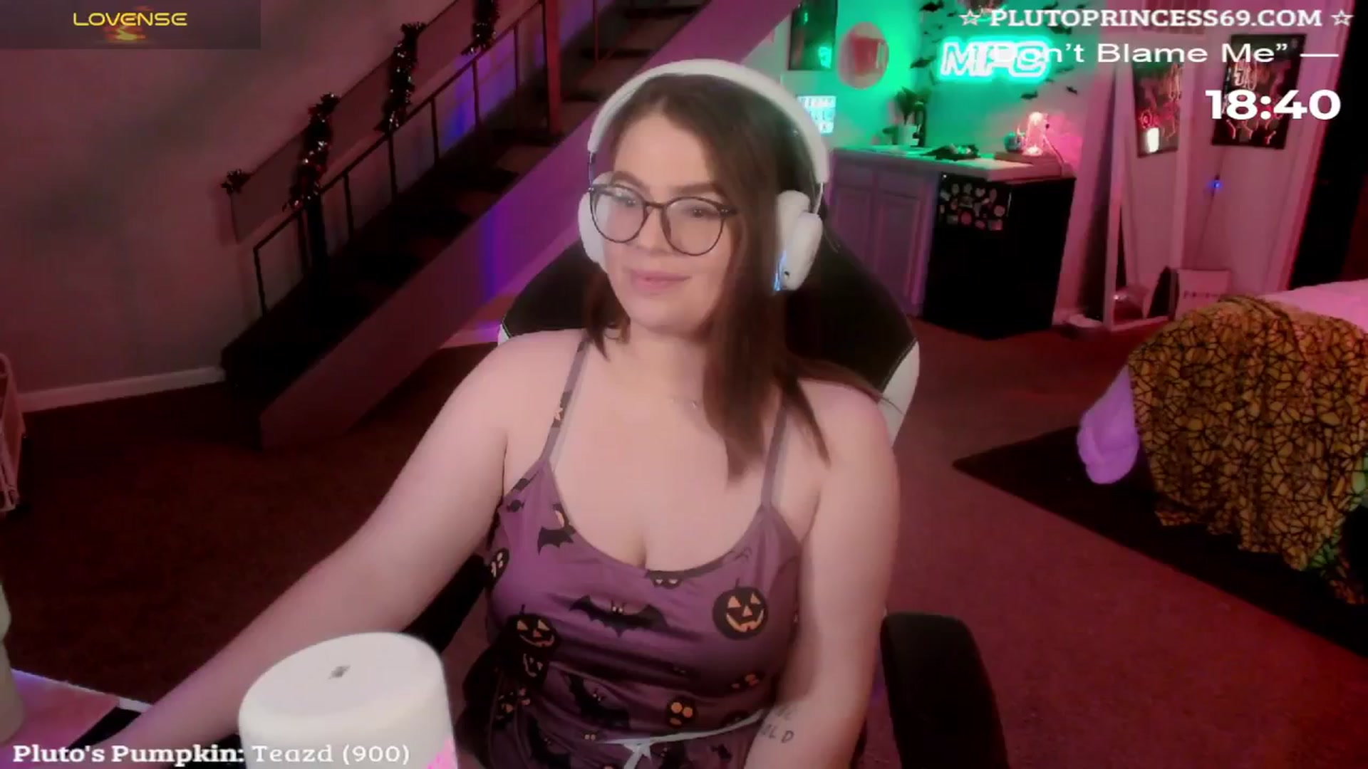 Gallery image thumbnail from PlutoPrincess's myfreecams stream on, 10/18/2024, 06:13 image 16 of 20