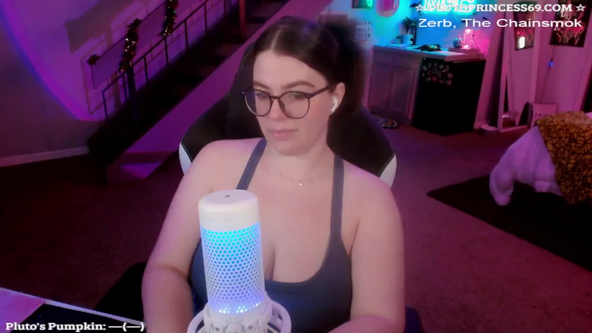 Gallery image thumbnail from PlutoPrincess's myfreecams stream on, 10/25/2024, 04:33 image 5 of 20