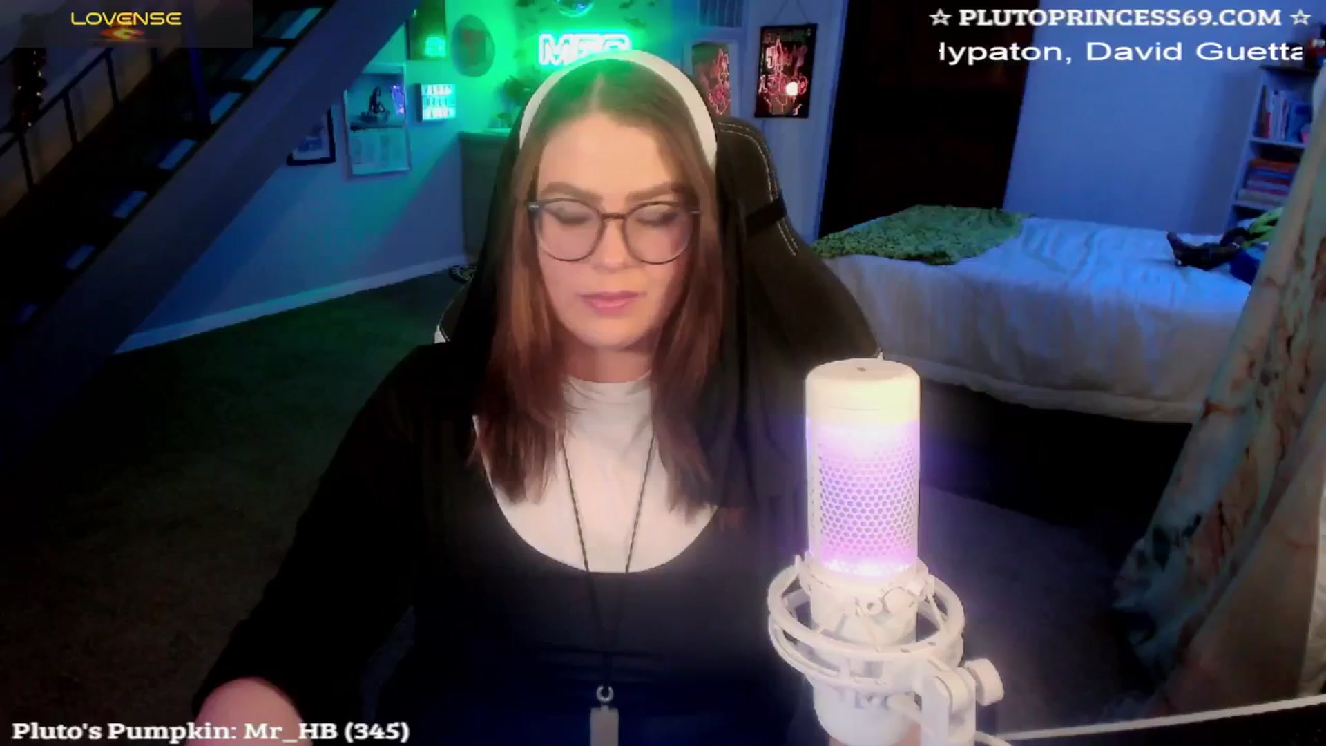 Gallery image thumbnail from PlutoPrincess's myfreecams stream on, 10/29/2024, 08:16 image 1 of 20