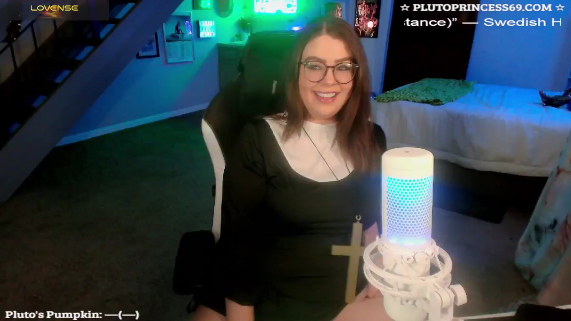 Gallery image thumbnail from PlutoPrincess's myfreecams stream on, 10/29/2024, 08:16 image 5 of 20