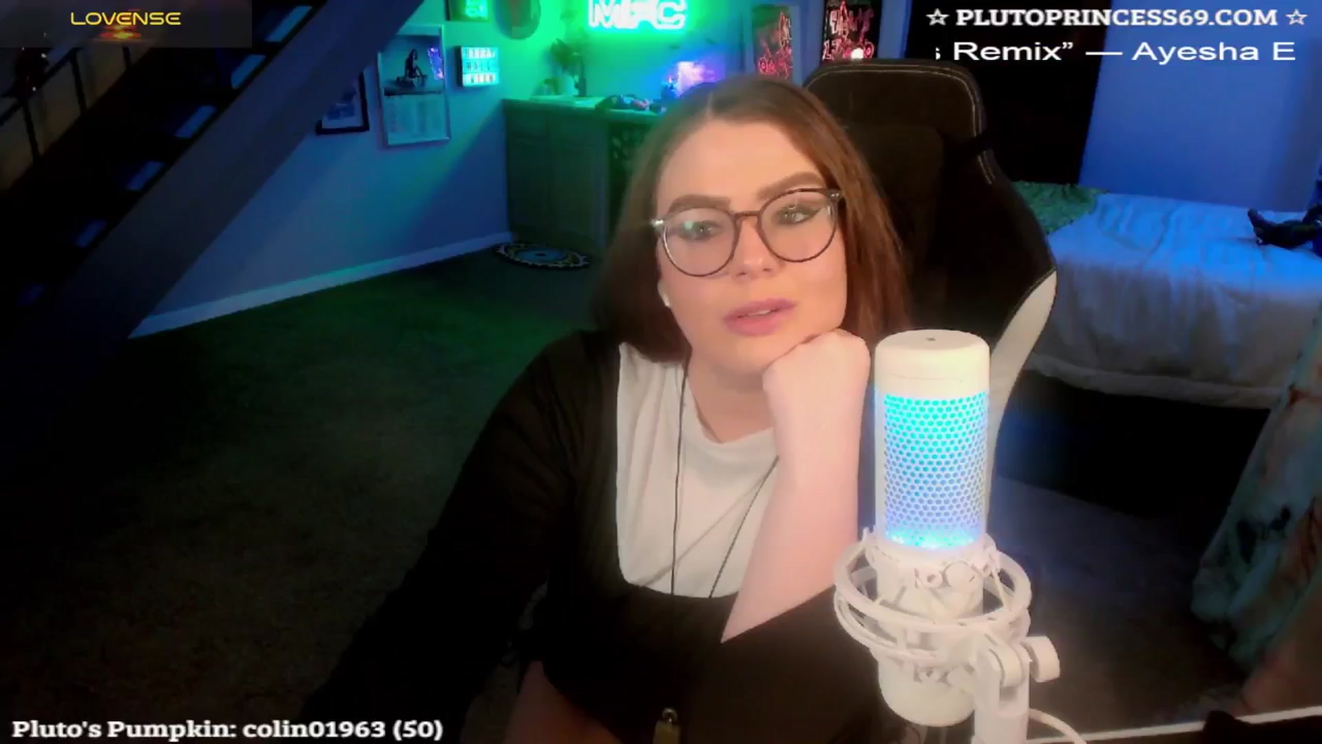 Gallery image thumbnail from PlutoPrincess's myfreecams stream on, 10/29/2024, 08:16 image 6 of 20
