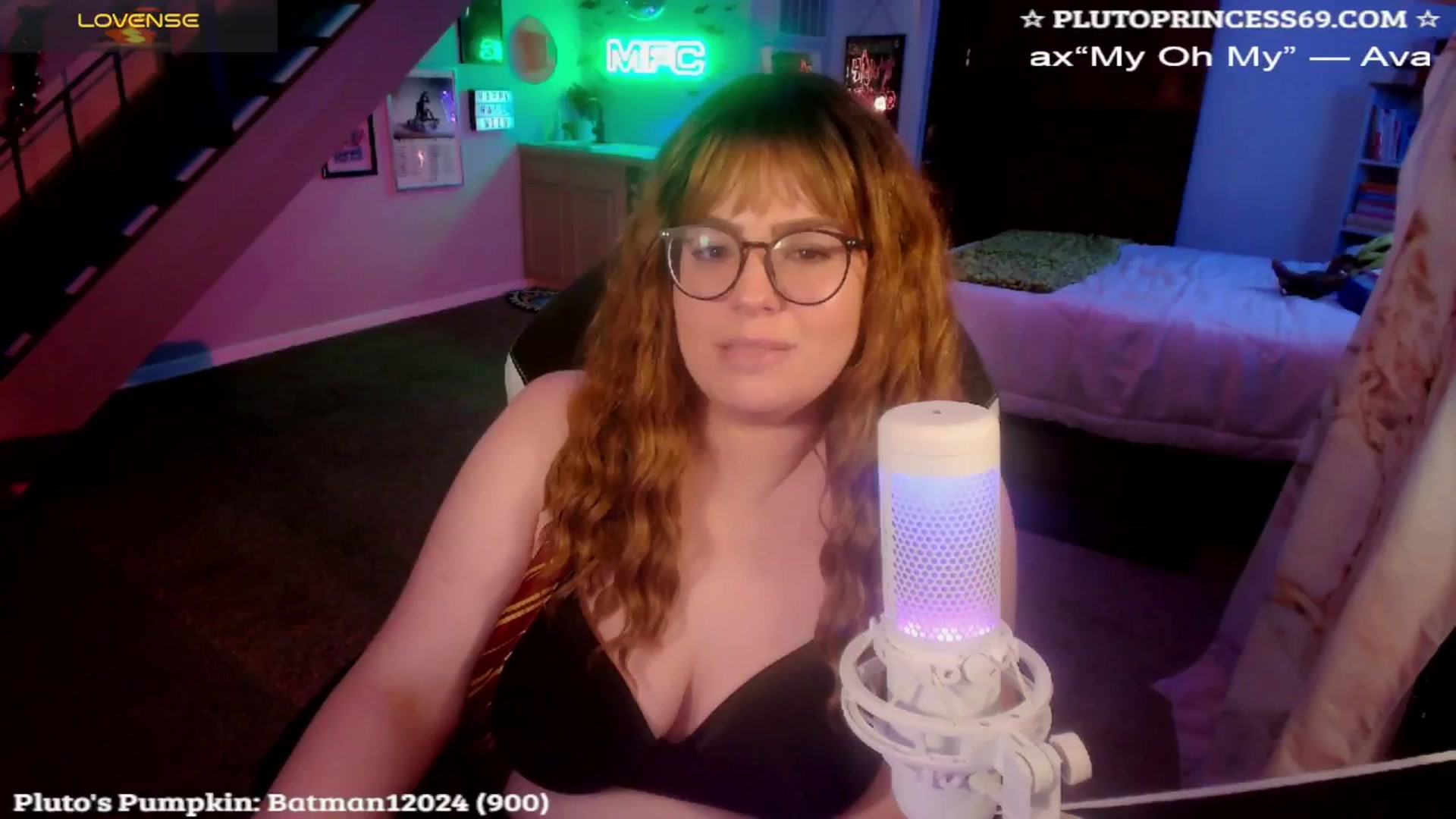 Gallery image thumbnail from PlutoPrincess's myfreecams stream on, 10/30/2024, 07:47 image 8 of 20