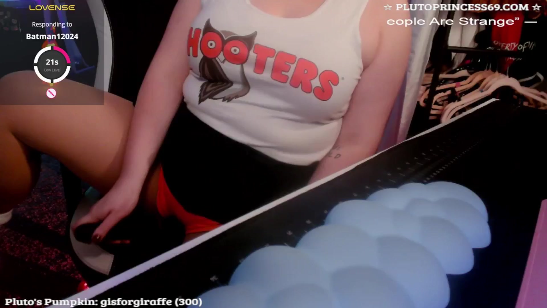 Gallery image thumbnail from PlutoPrincess's myfreecams stream on, 10/31/2024, 05:12 image 15 of 20