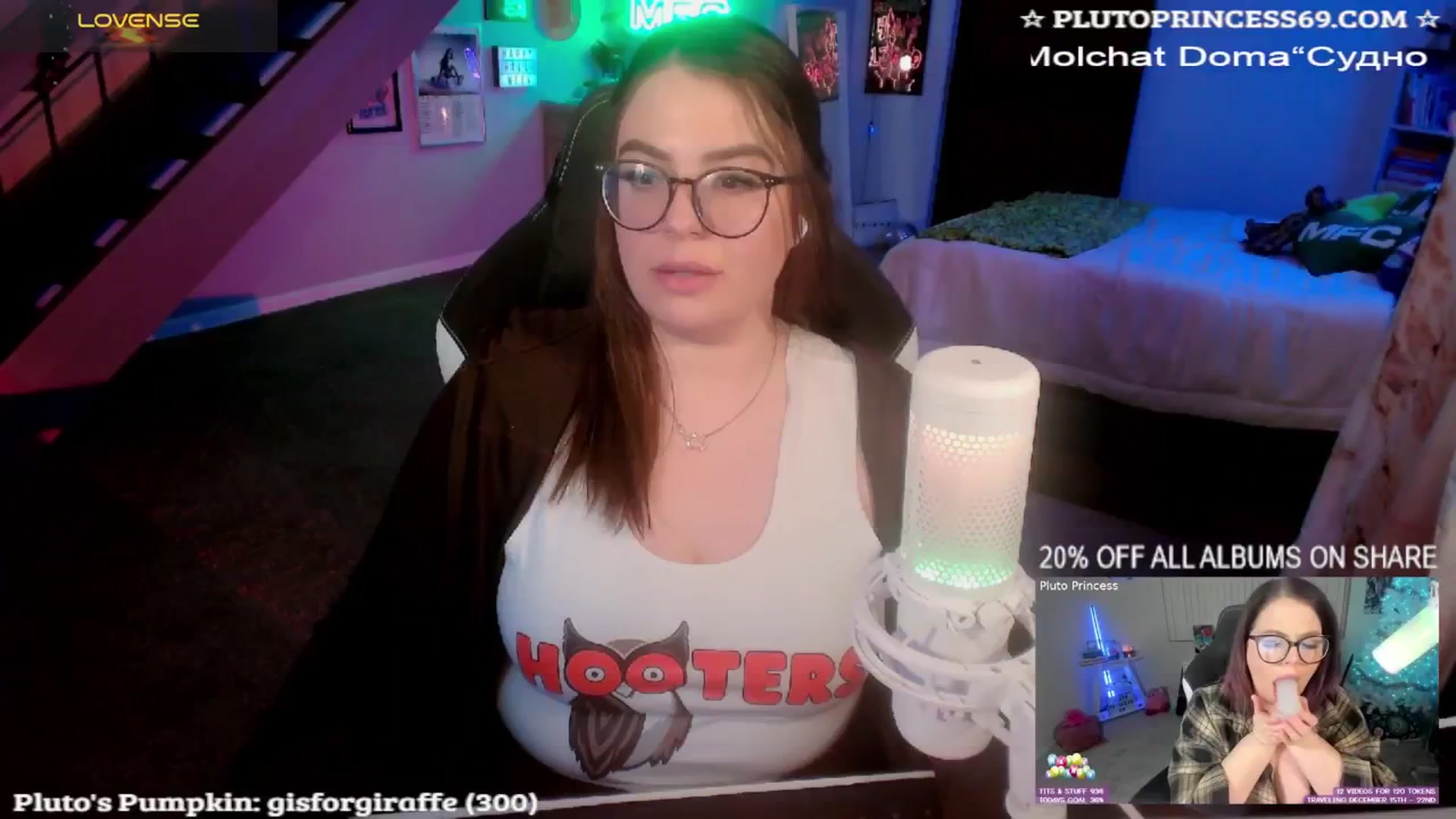 Gallery image thumbnail from PlutoPrincess's myfreecams stream on, 10/31/2024, 06:11 image 7 of 20