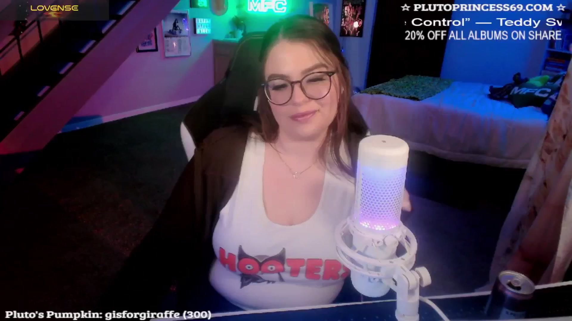 Gallery image thumbnail from PlutoPrincess's myfreecams stream on, 10/31/2024, 06:11 image 15 of 20