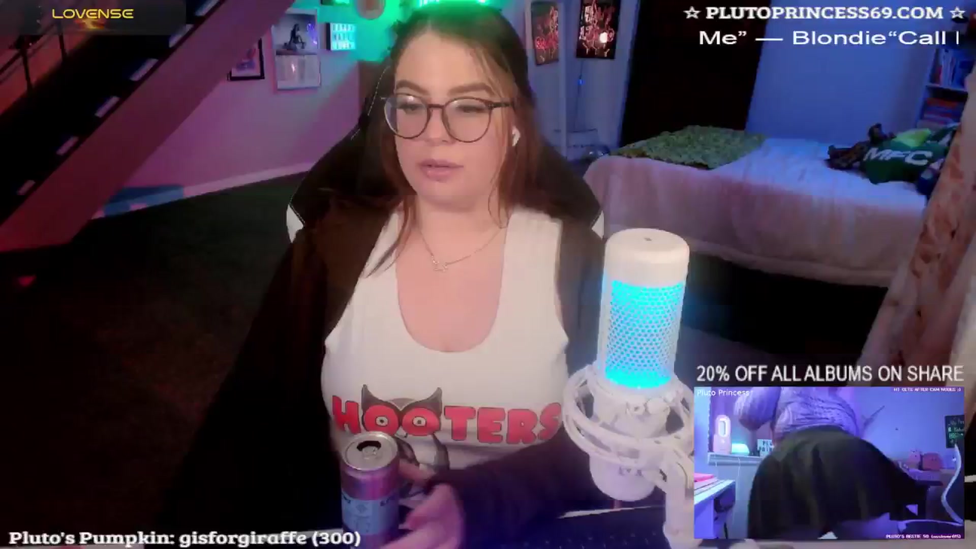 Gallery image thumbnail from PlutoPrincess's myfreecams stream on, 10/31/2024, 06:11 image 6 of 20