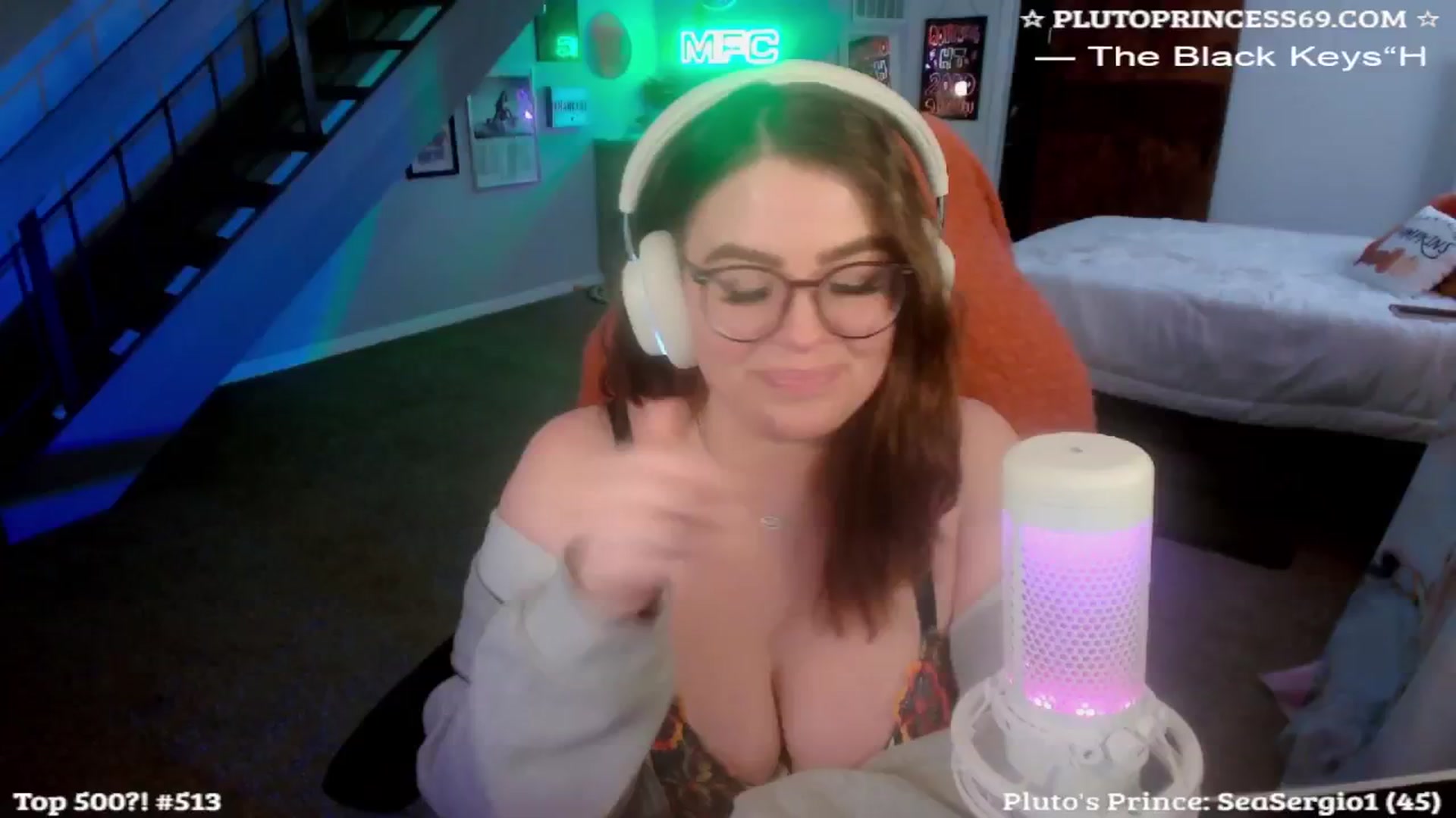 Gallery image thumbnail from PlutoPrincess's myfreecams stream on, 11/05/2024, 08:59 image 15 of 20