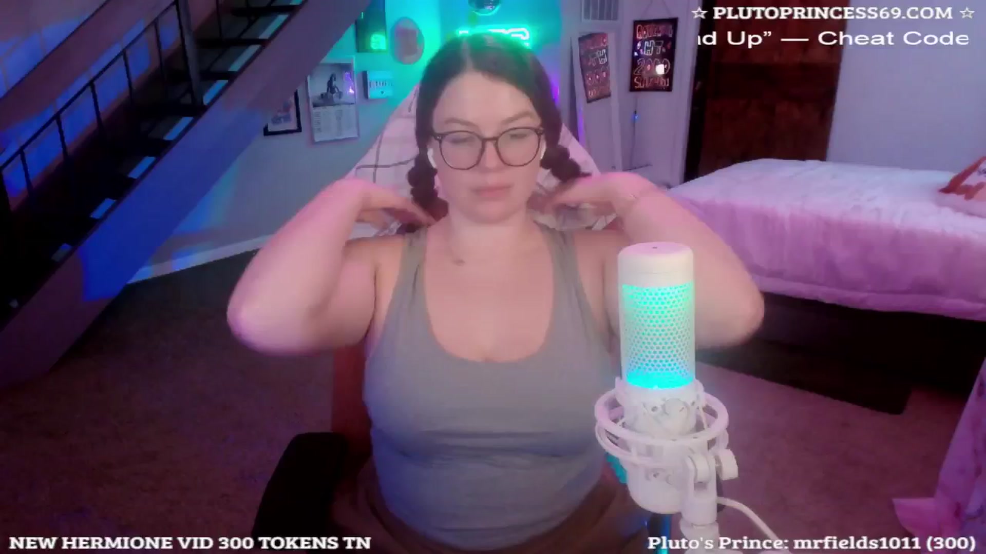 Gallery image thumbnail from PlutoPrincess's myfreecams stream on, 11/06/2024, 06:16 image 14 of 20