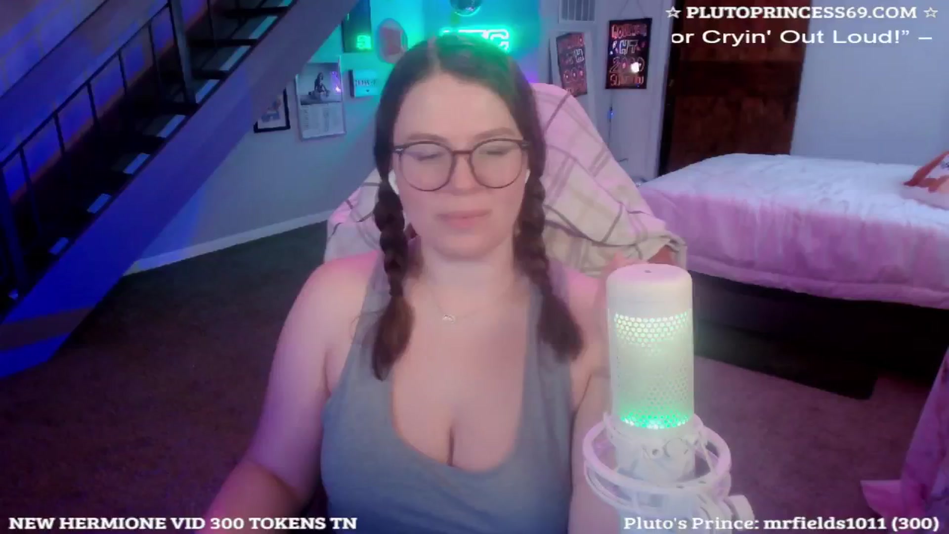Gallery image thumbnail from PlutoPrincess's myfreecams stream on, 11/06/2024, 06:16 image 2 of 20