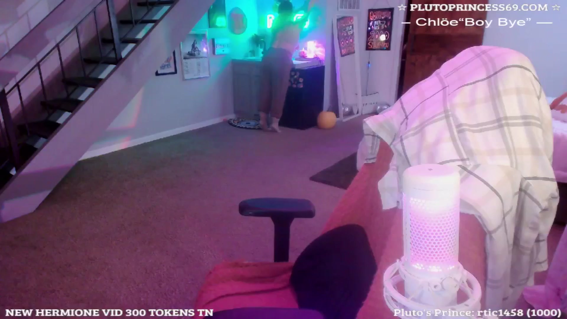 Gallery image thumbnail from PlutoPrincess's myfreecams stream on, 11/06/2024, 06:51 image 2 of 20