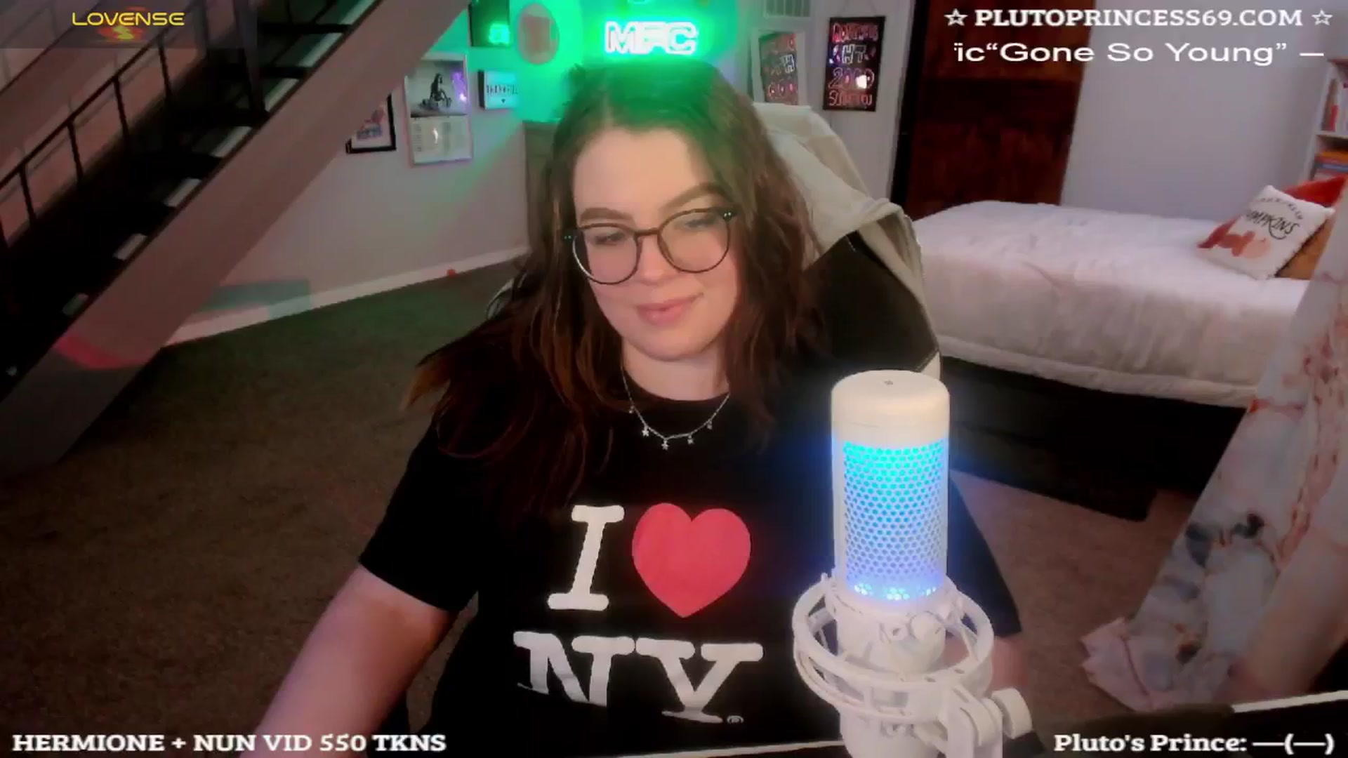 Gallery image thumbnail from PlutoPrincess's myfreecams stream on, 11/08/2024, 07:44 image 2 of 20