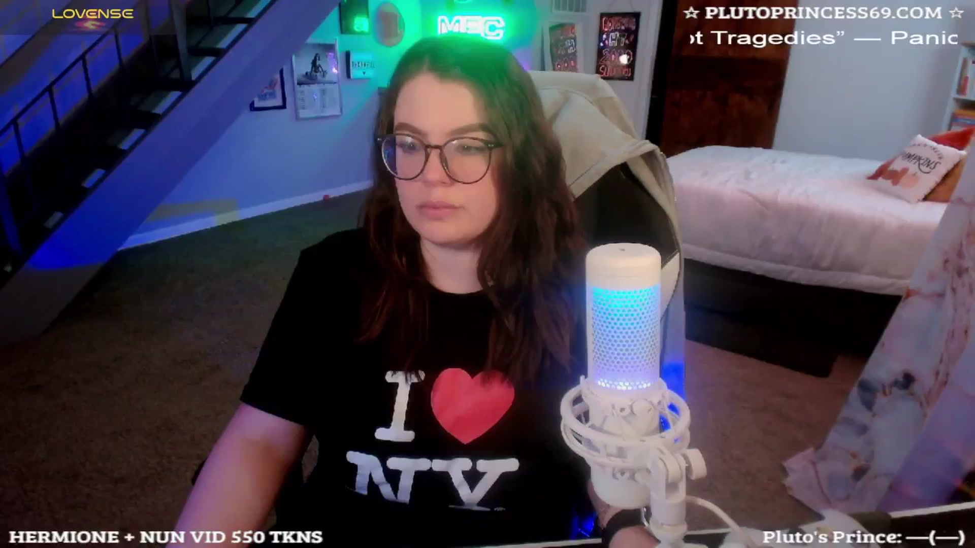 Gallery image thumbnail from PlutoPrincess's myfreecams stream on, 11/08/2024, 07:44 image 10 of 20