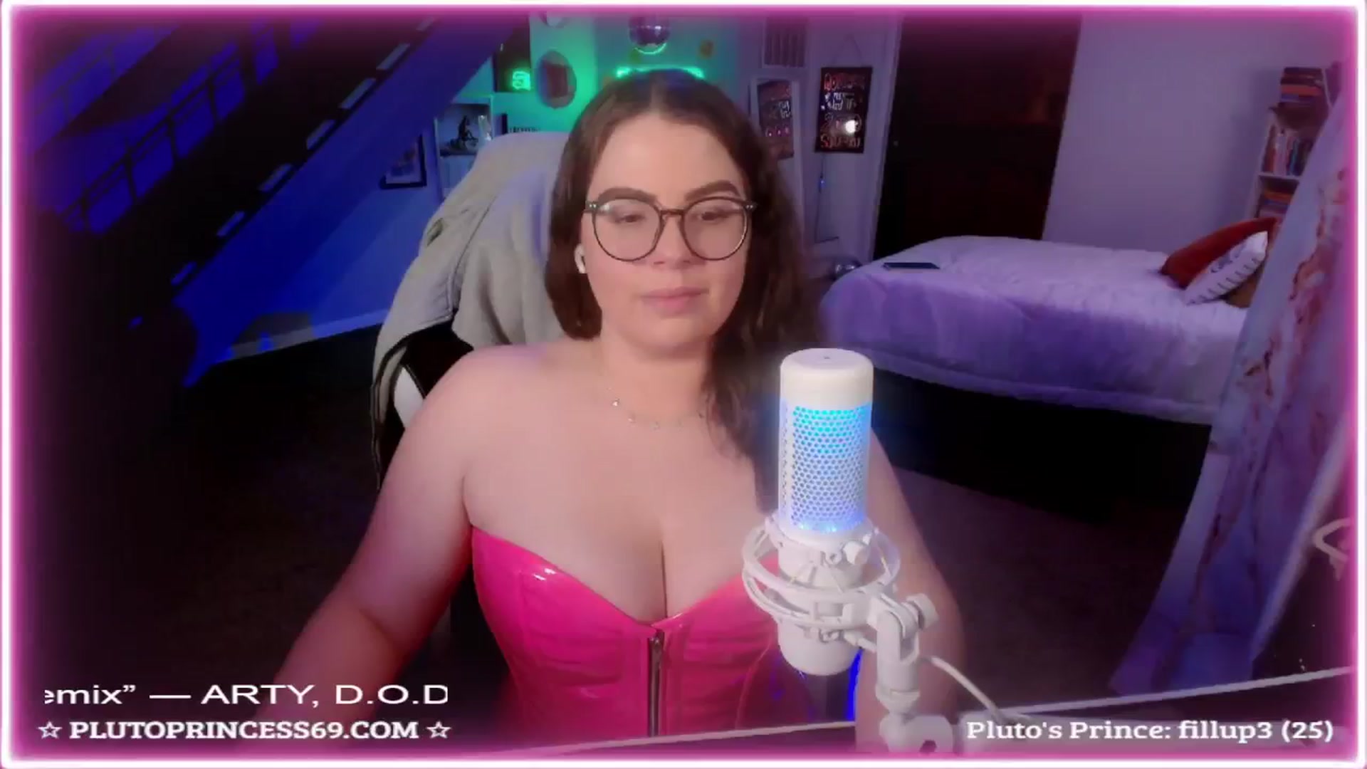 Gallery image thumbnail from PlutoPrincess's myfreecams stream on, 11/12/2024, 07:43 image 11 of 20