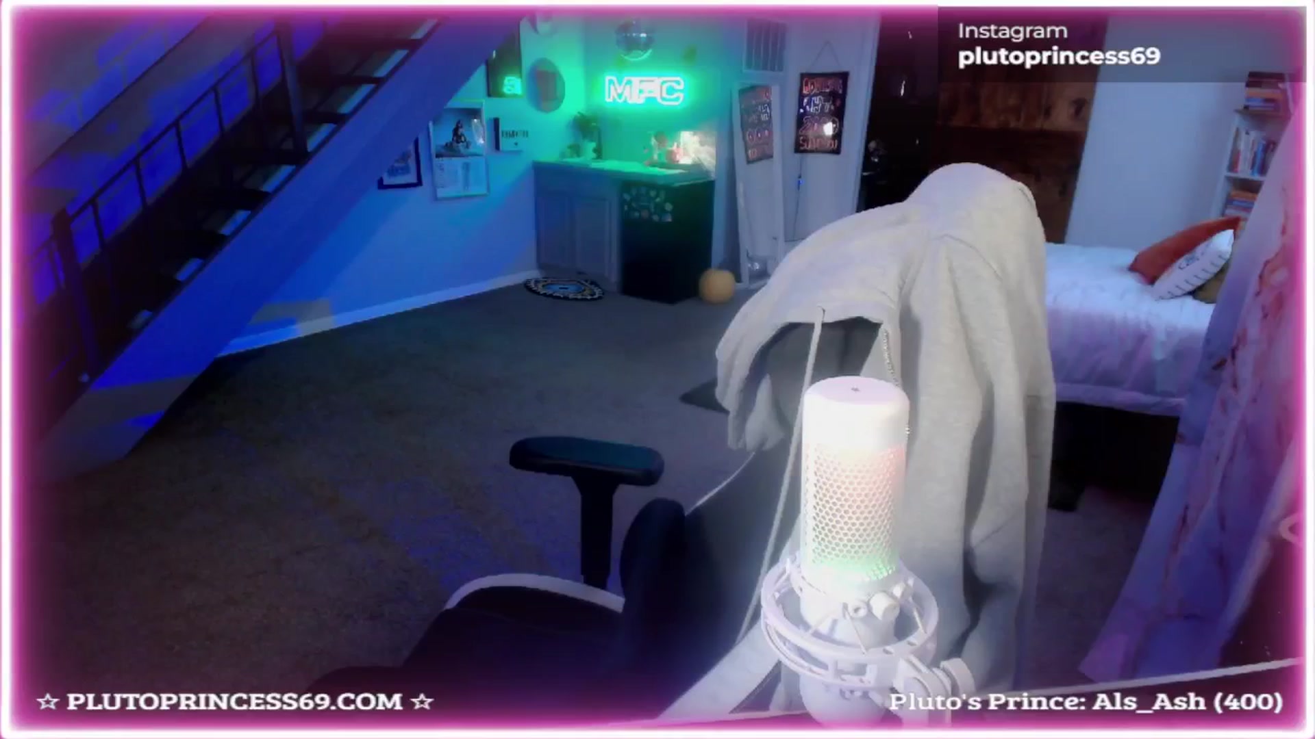 Gallery image thumbnail from PlutoPrincess's myfreecams stream on, 11/12/2024, 07:43 image 15 of 20