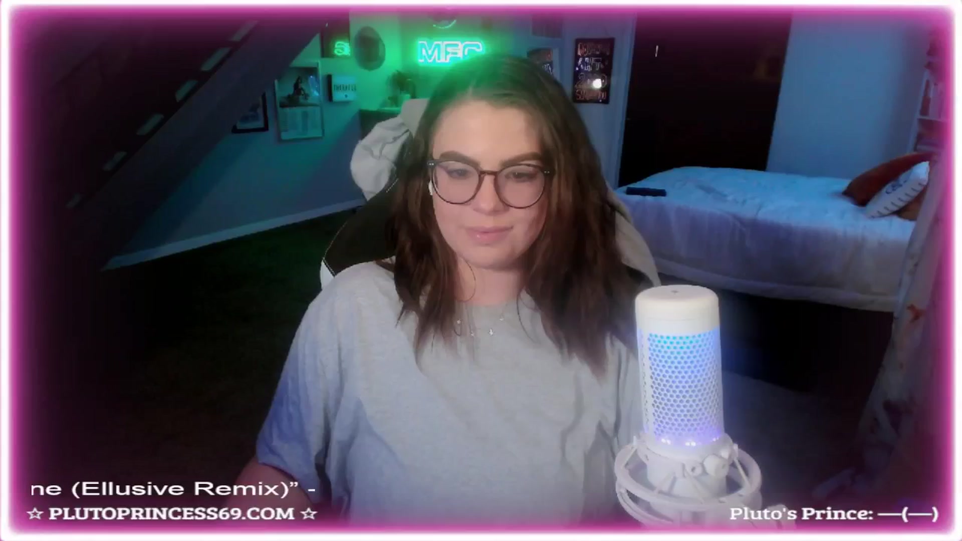 Gallery image thumbnail from PlutoPrincess's myfreecams stream on, 11/15/2024, 08:21 image 7 of 20