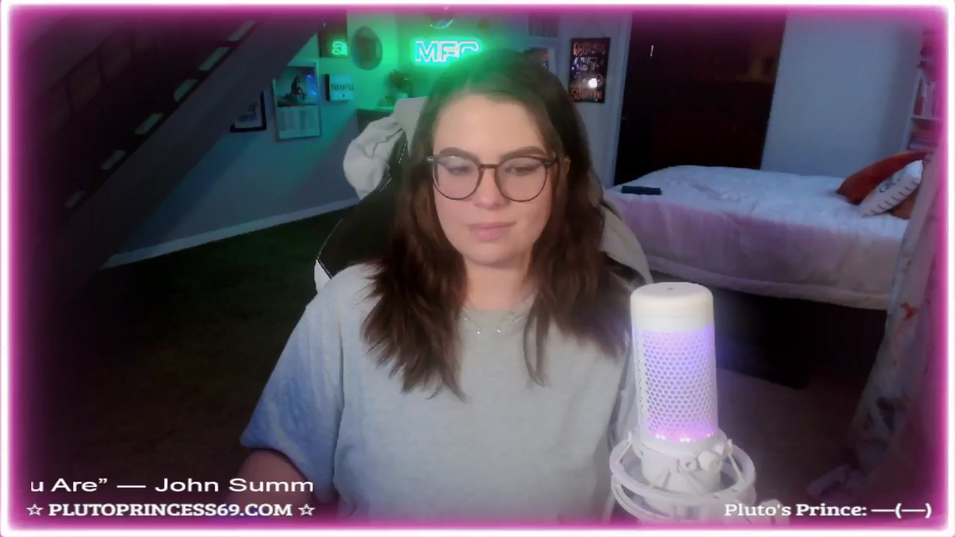 Gallery image thumbnail from PlutoPrincess's myfreecams stream on, 11/15/2024, 08:21 image 6 of 20