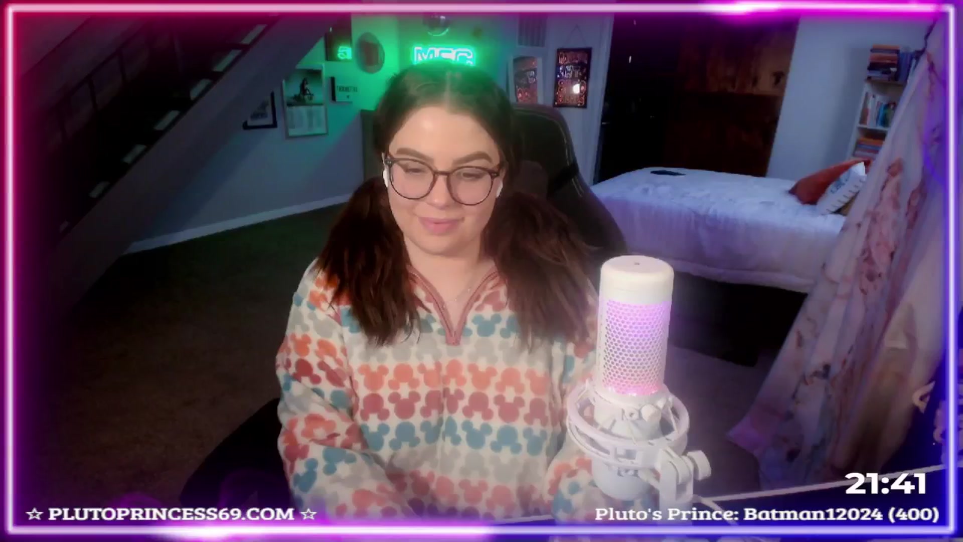 Gallery image thumbnail from PlutoPrincess's myfreecams stream on, 11/17/2024, 01:32 image 11 of 20