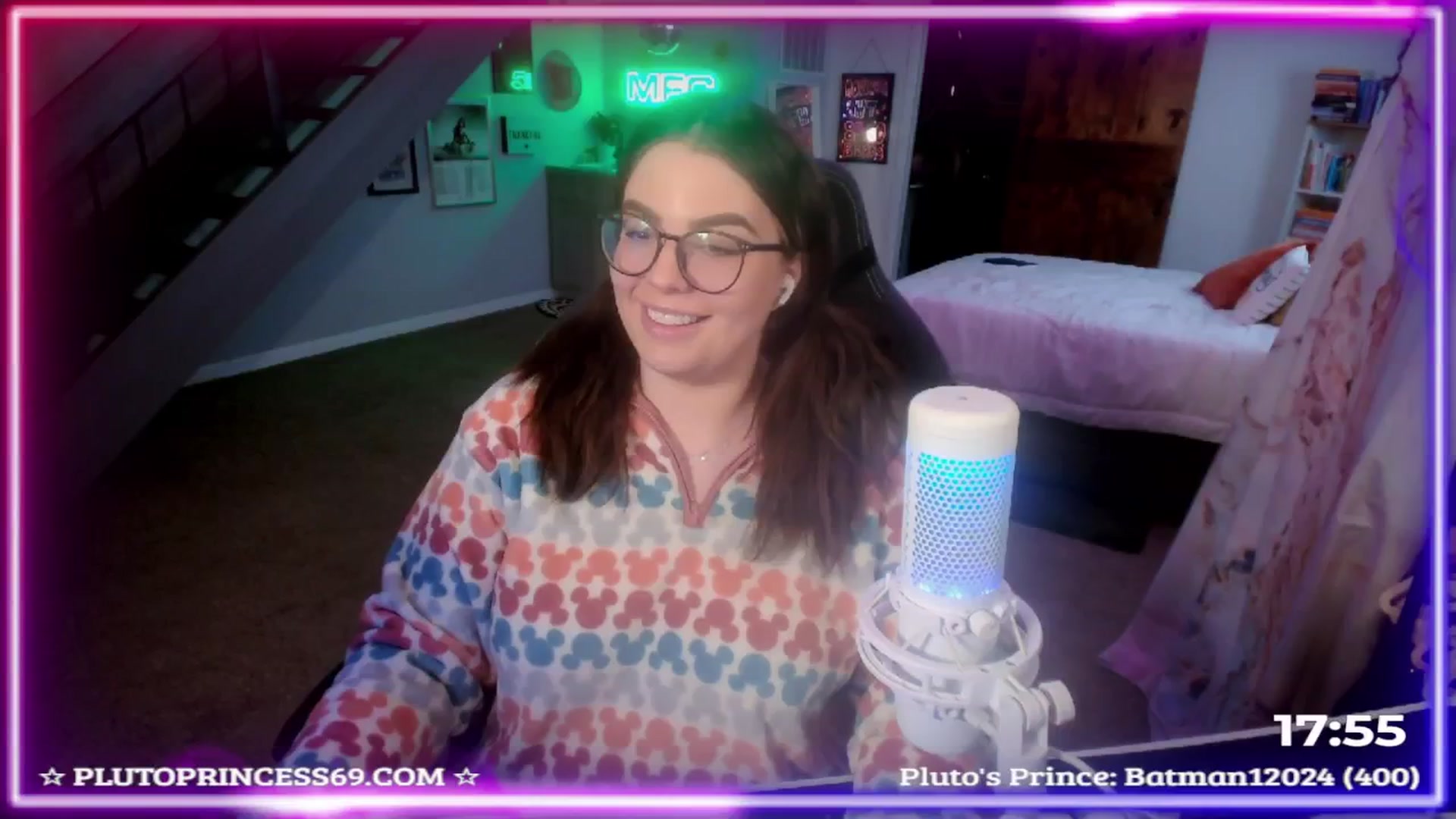 Gallery image thumbnail from PlutoPrincess's myfreecams stream on, 11/17/2024, 01:32 image 13 of 20