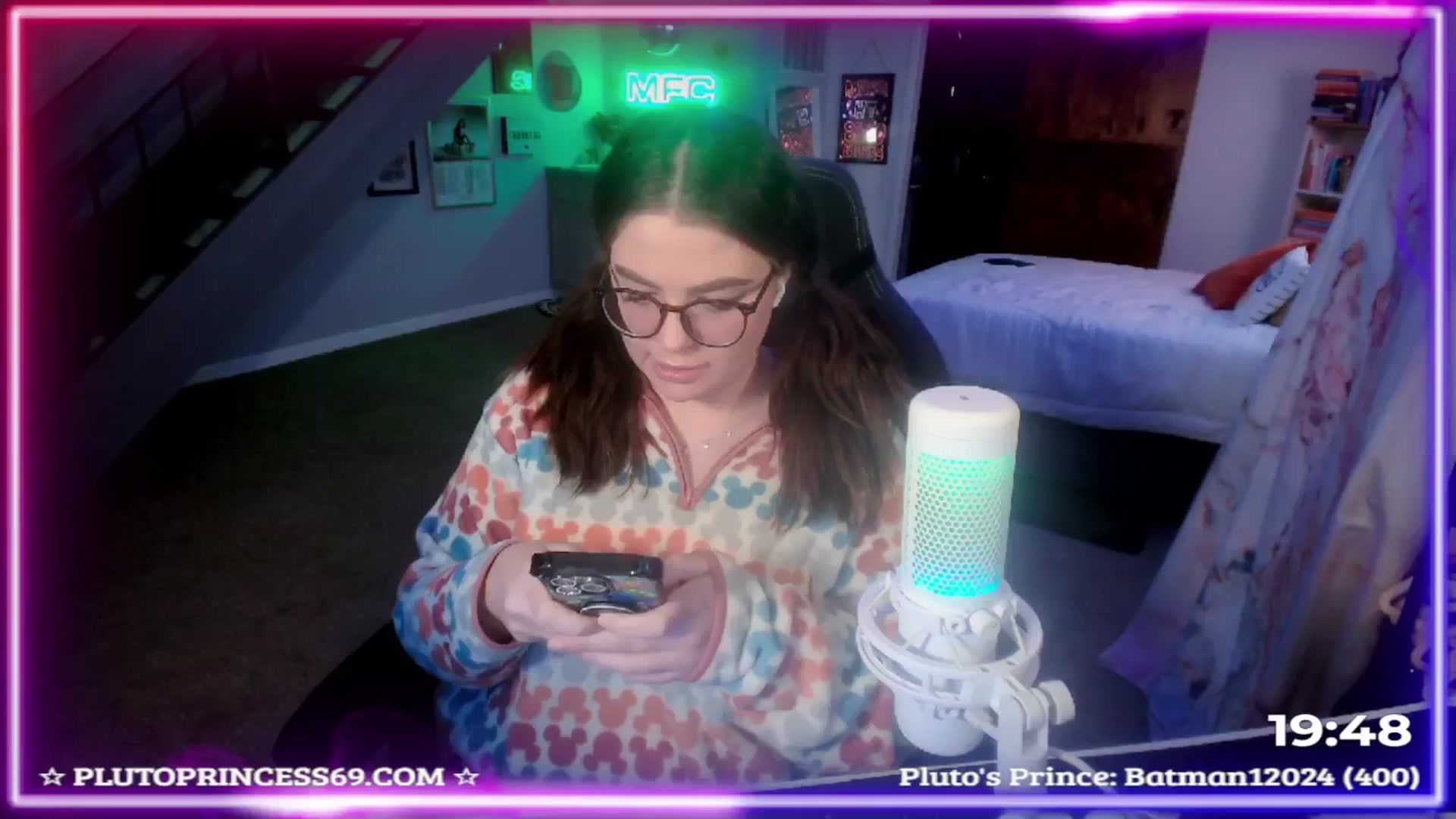 Gallery image thumbnail from PlutoPrincess's myfreecams stream on, 11/17/2024, 01:32 image 12 of 20