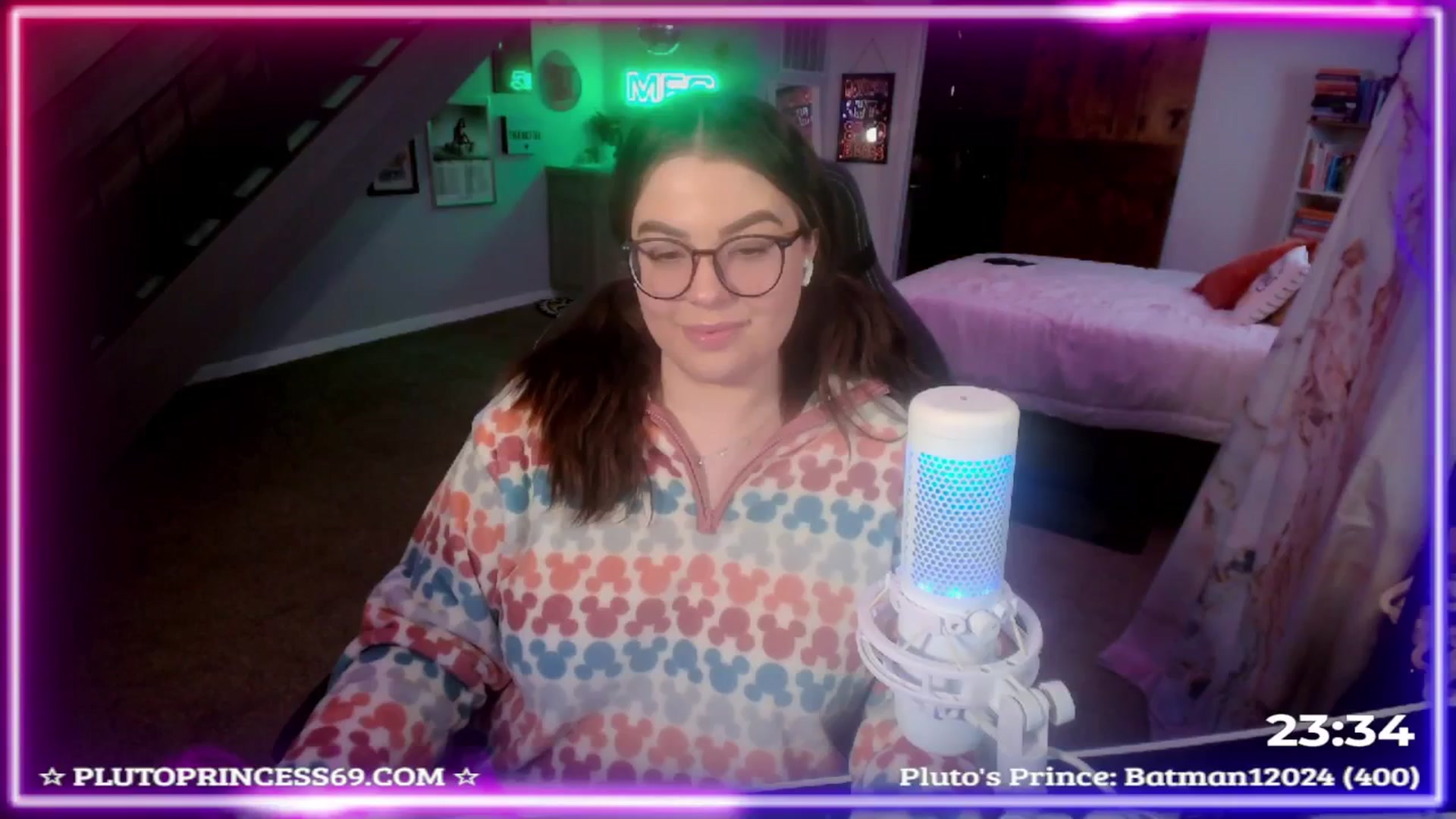Gallery image thumbnail from PlutoPrincess's myfreecams stream on, 11/17/2024, 01:32 image 10 of 20