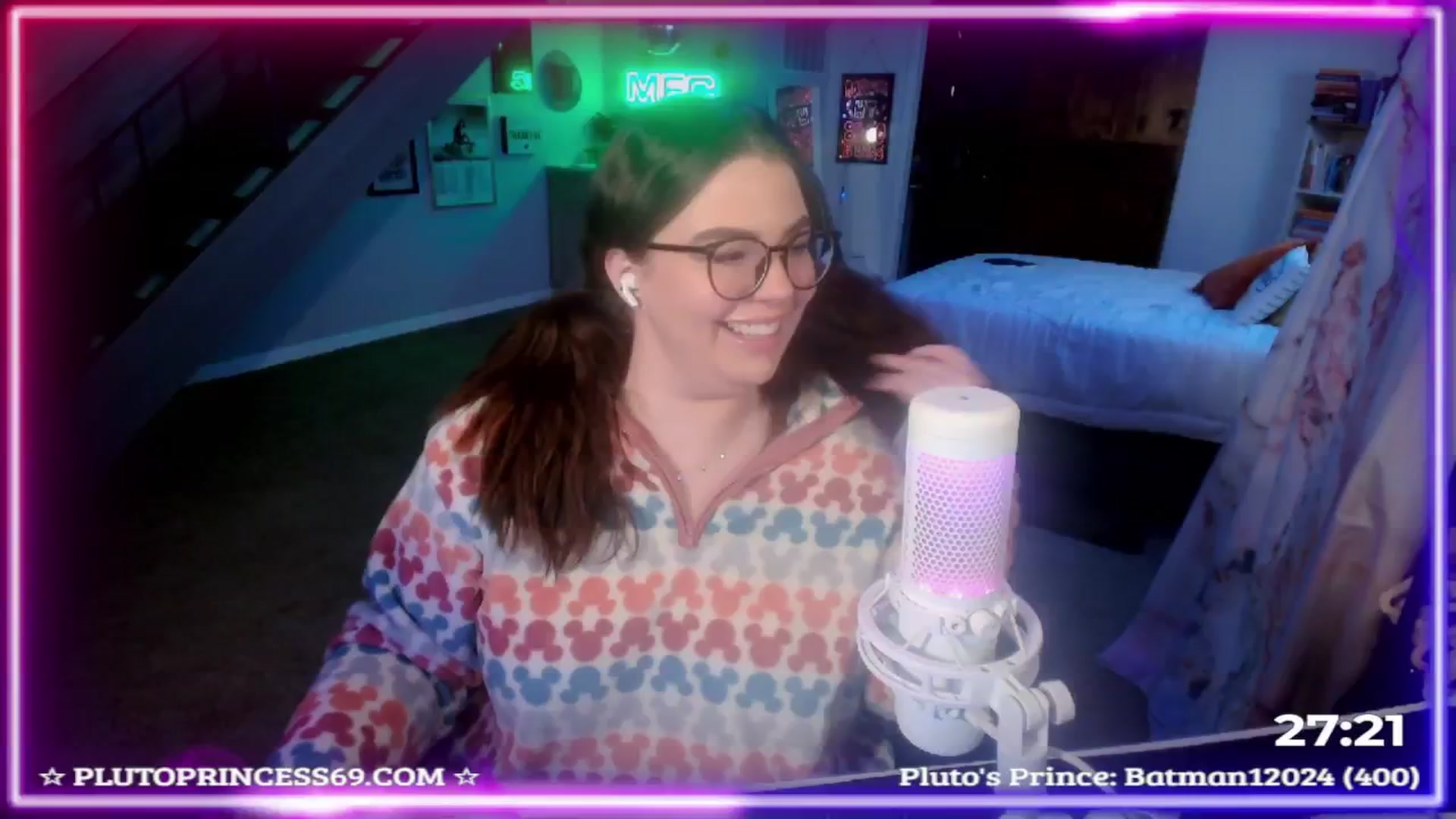 Gallery image thumbnail from PlutoPrincess's myfreecams stream on, 11/17/2024, 01:32 image 8 of 20