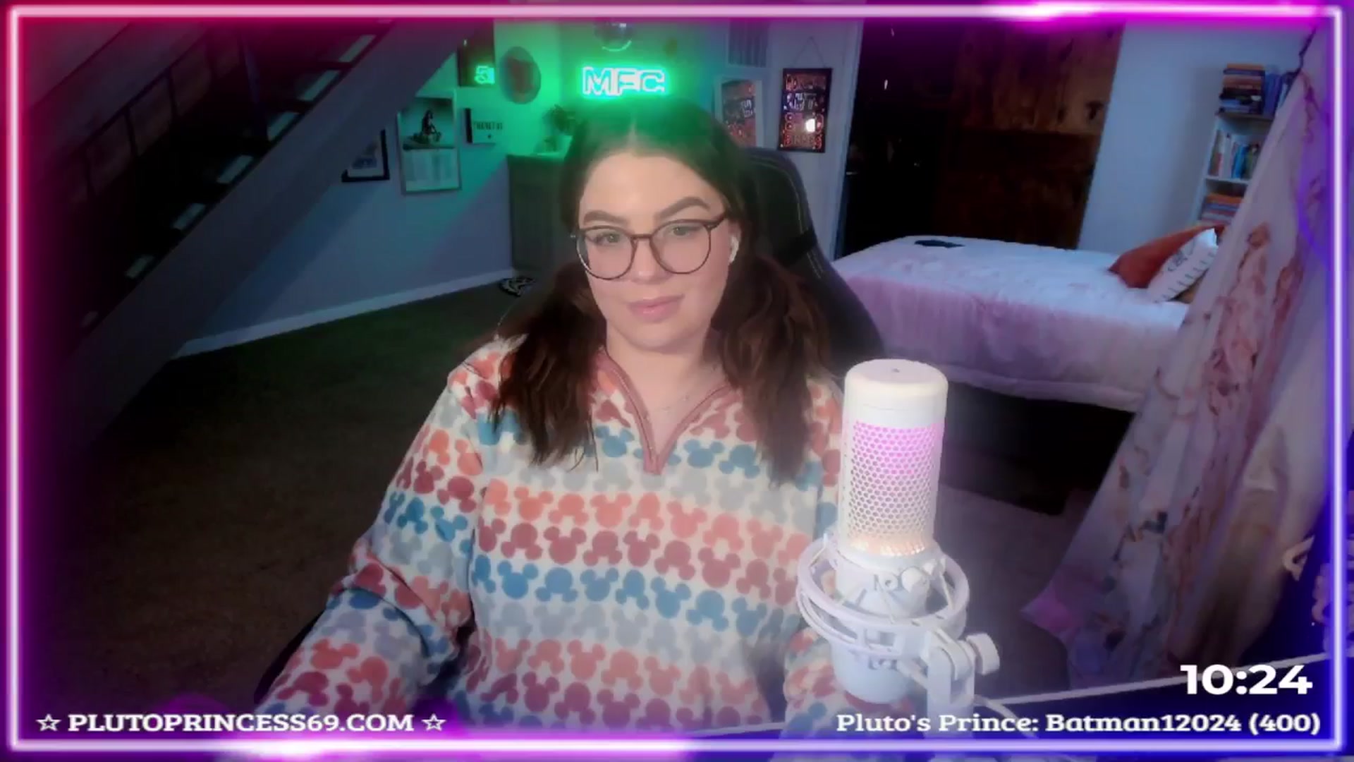 Gallery image thumbnail from PlutoPrincess's myfreecams stream on, 11/17/2024, 01:32 image 17 of 20