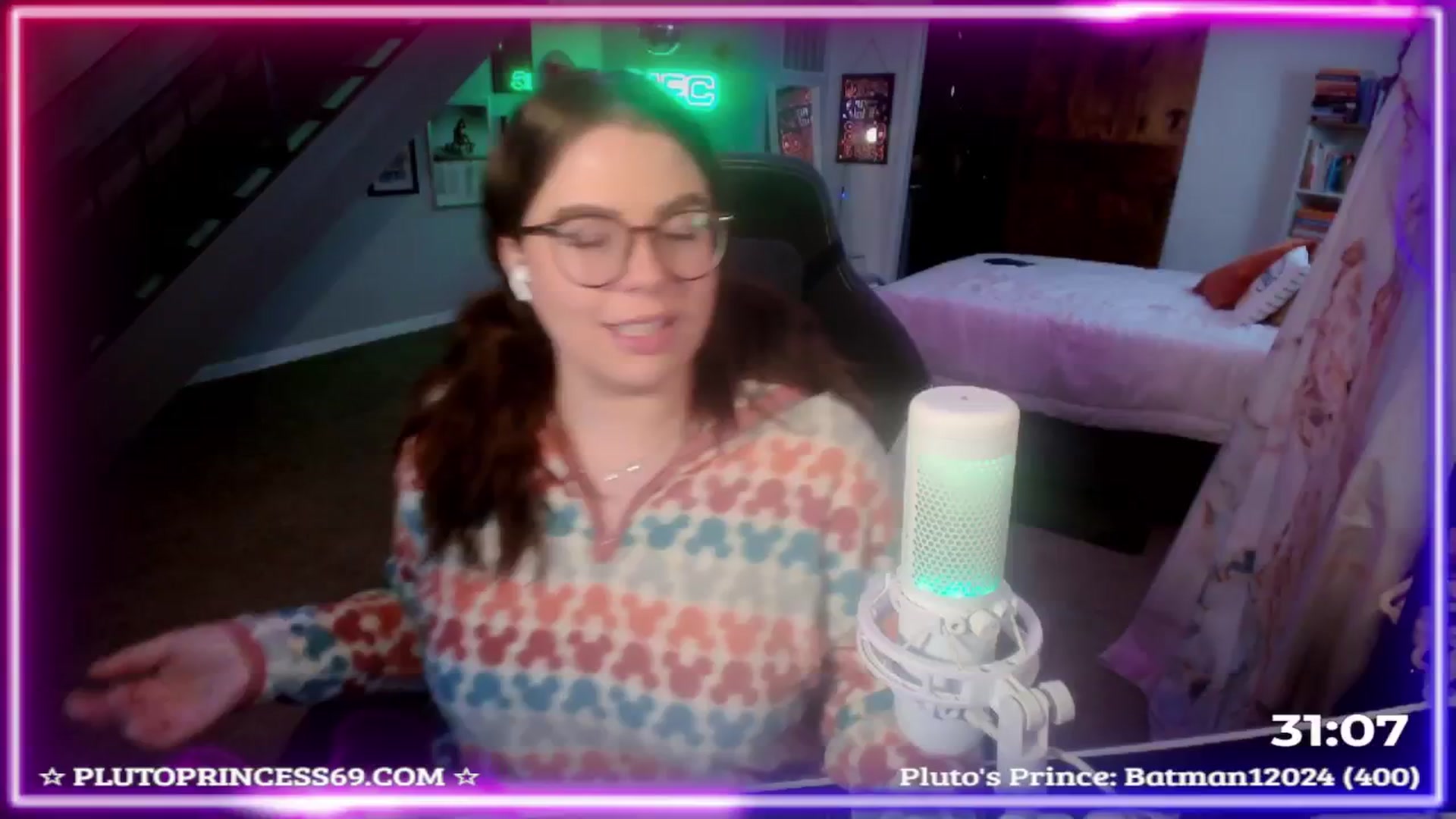 Gallery image thumbnail from PlutoPrincess's myfreecams stream on, 11/17/2024, 01:32 image 6 of 20
