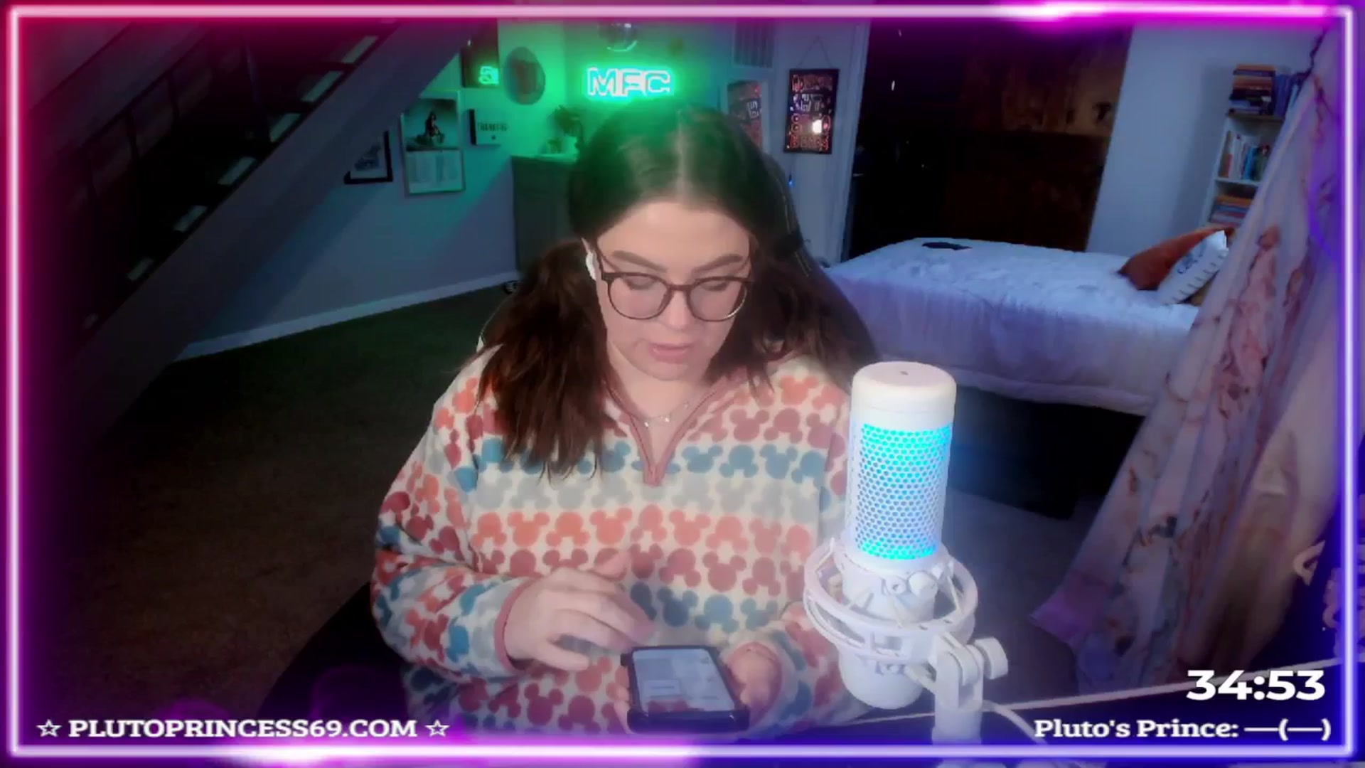 Gallery image thumbnail from PlutoPrincess's myfreecams stream on, 11/17/2024, 01:32 image 4 of 20