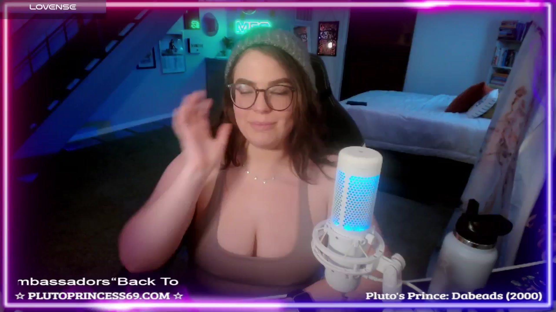 Gallery image thumbnail from PlutoPrincess's myfreecams stream on, 11/20/2024, 07:23 image 10 of 20