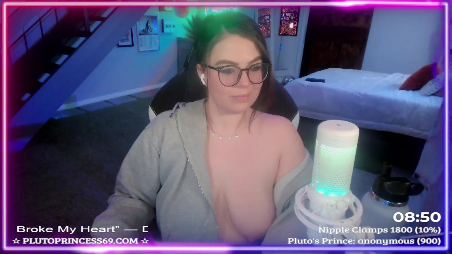 Gallery image thumbnail from PlutoPrincess's myfreecams stream on, 11/22/2024, 07:19 image 18 of 20