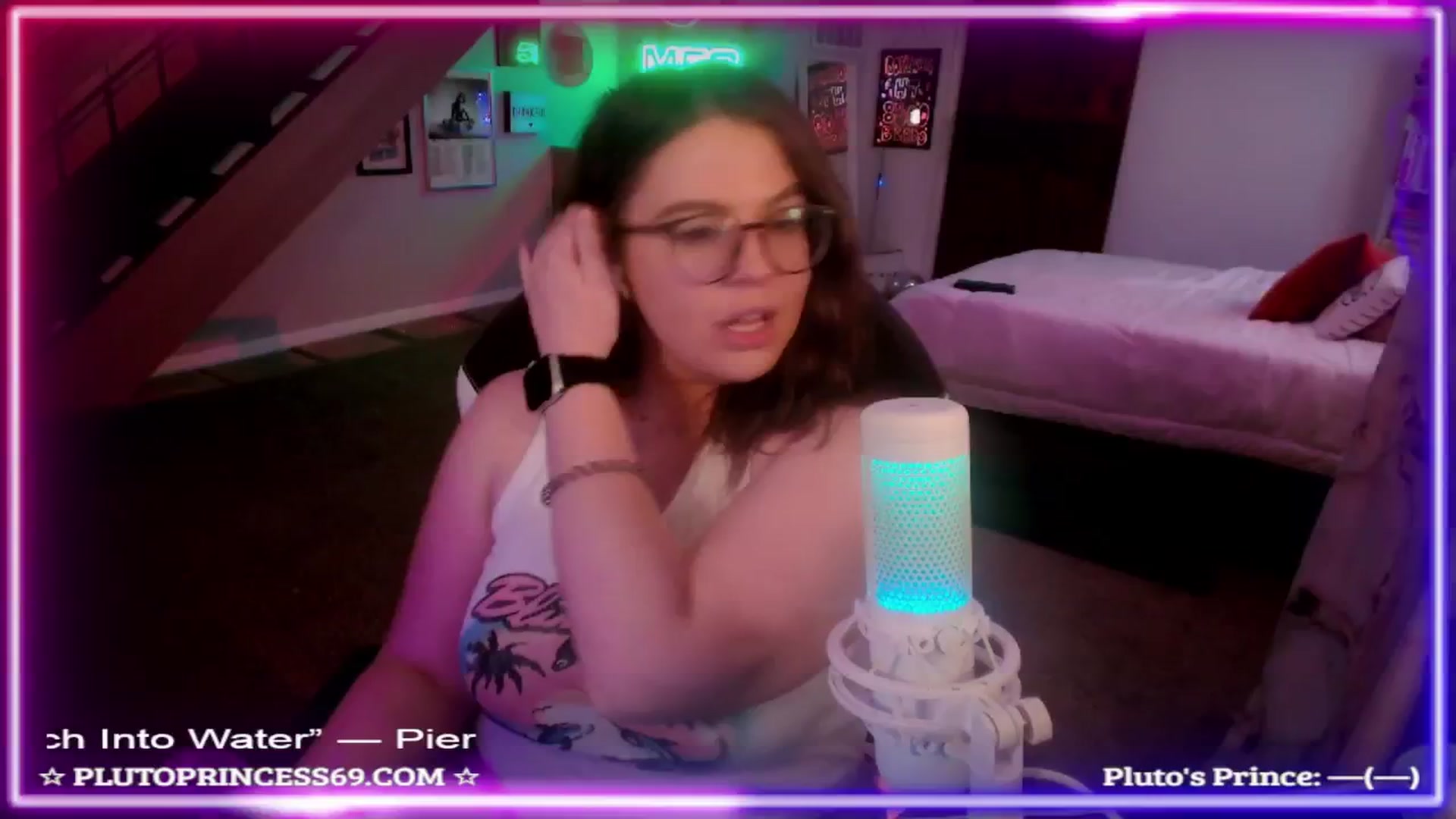 Gallery image thumbnail from PlutoPrincess's myfreecams stream on, 11/24/2024, 07:16 image 11 of 20