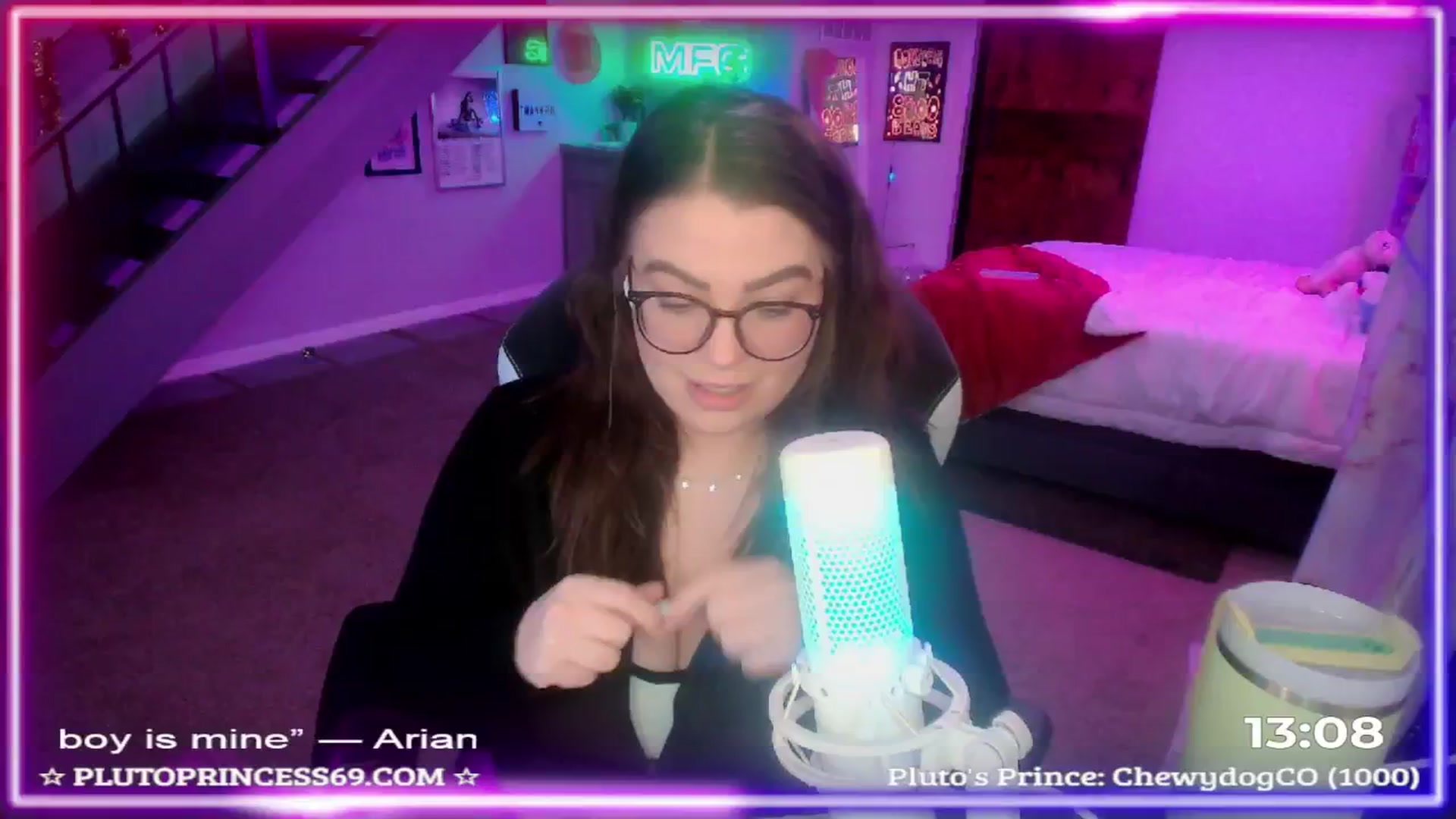 Gallery image thumbnail from PlutoPrincess's myfreecams stream on, 11/28/2024, 05:38 image 15 of 20