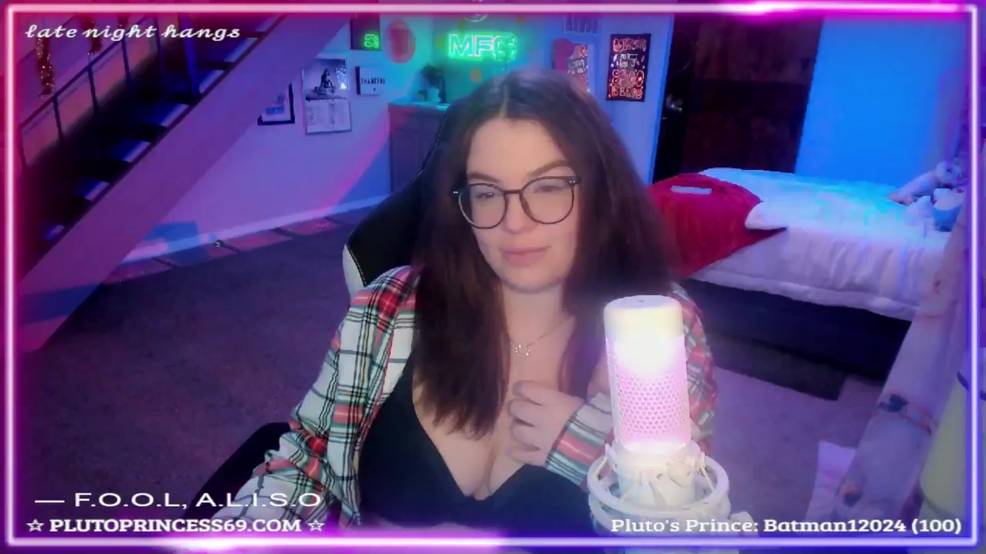 Gallery image thumbnail from PlutoPrincess's myfreecams stream on, 11/30/2024, 11:04 image 16 of 20