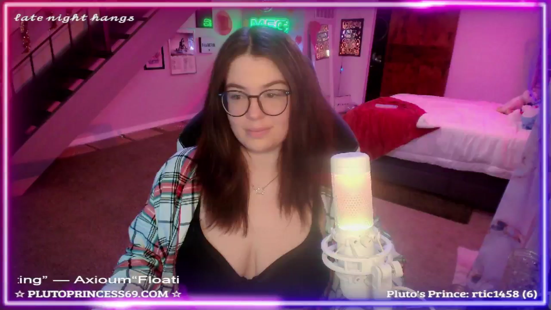 Gallery image thumbnail from PlutoPrincess's myfreecams stream on, 11/30/2024, 11:04 image 8 of 20