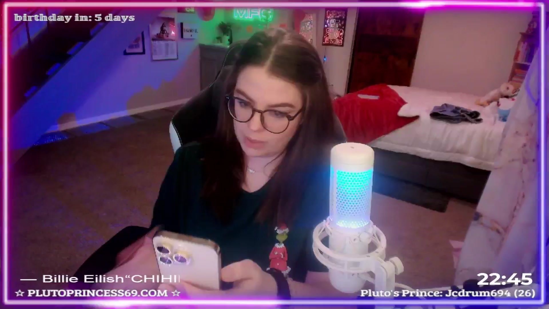 Gallery image thumbnail from PlutoPrincess's myfreecams stream on, 12/01/2024, 09:52 image 10 of 20
