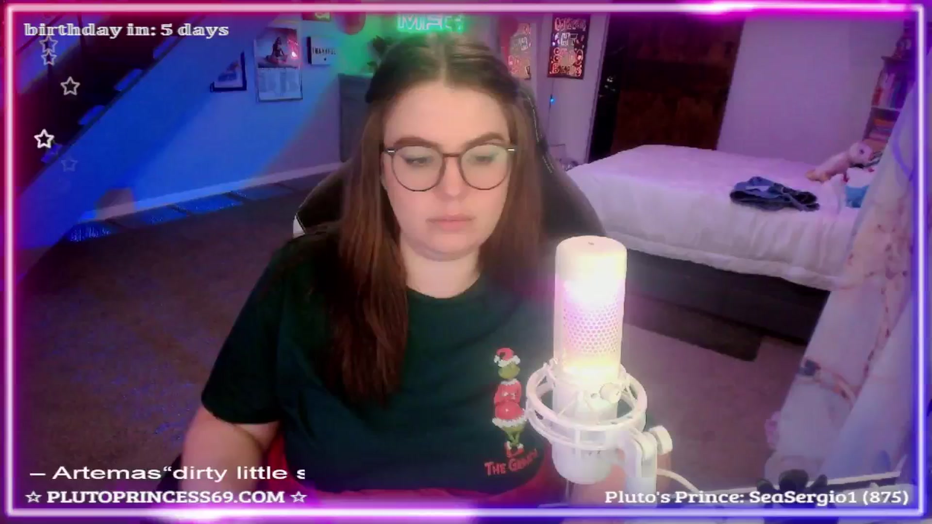Gallery image thumbnail from PlutoPrincess's myfreecams stream on, 12/01/2024, 09:52 image 15 of 20