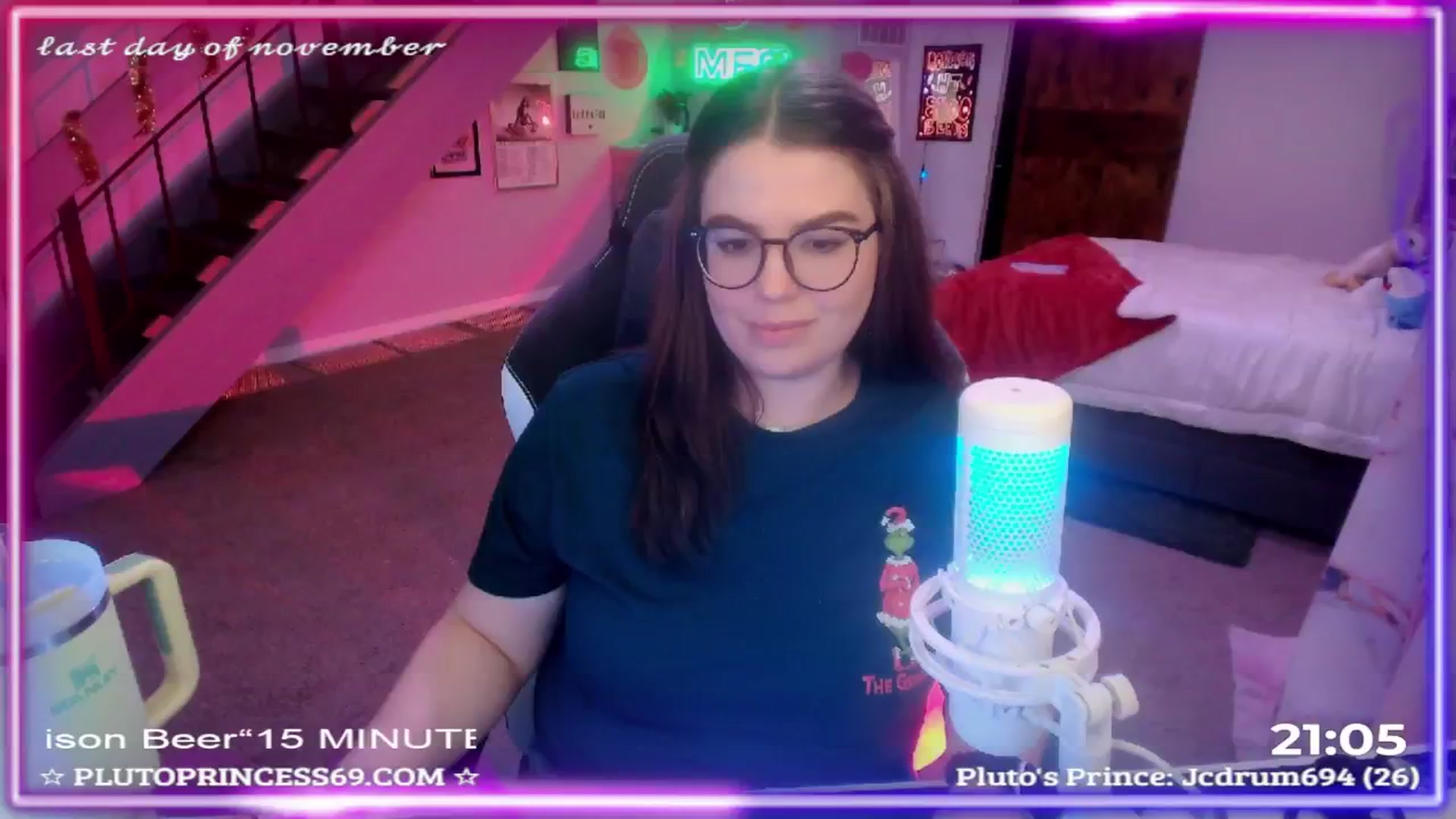 Gallery image thumbnail from PlutoPrincess's myfreecams stream on, 12/01/2024, 09:52 image 1 of 20