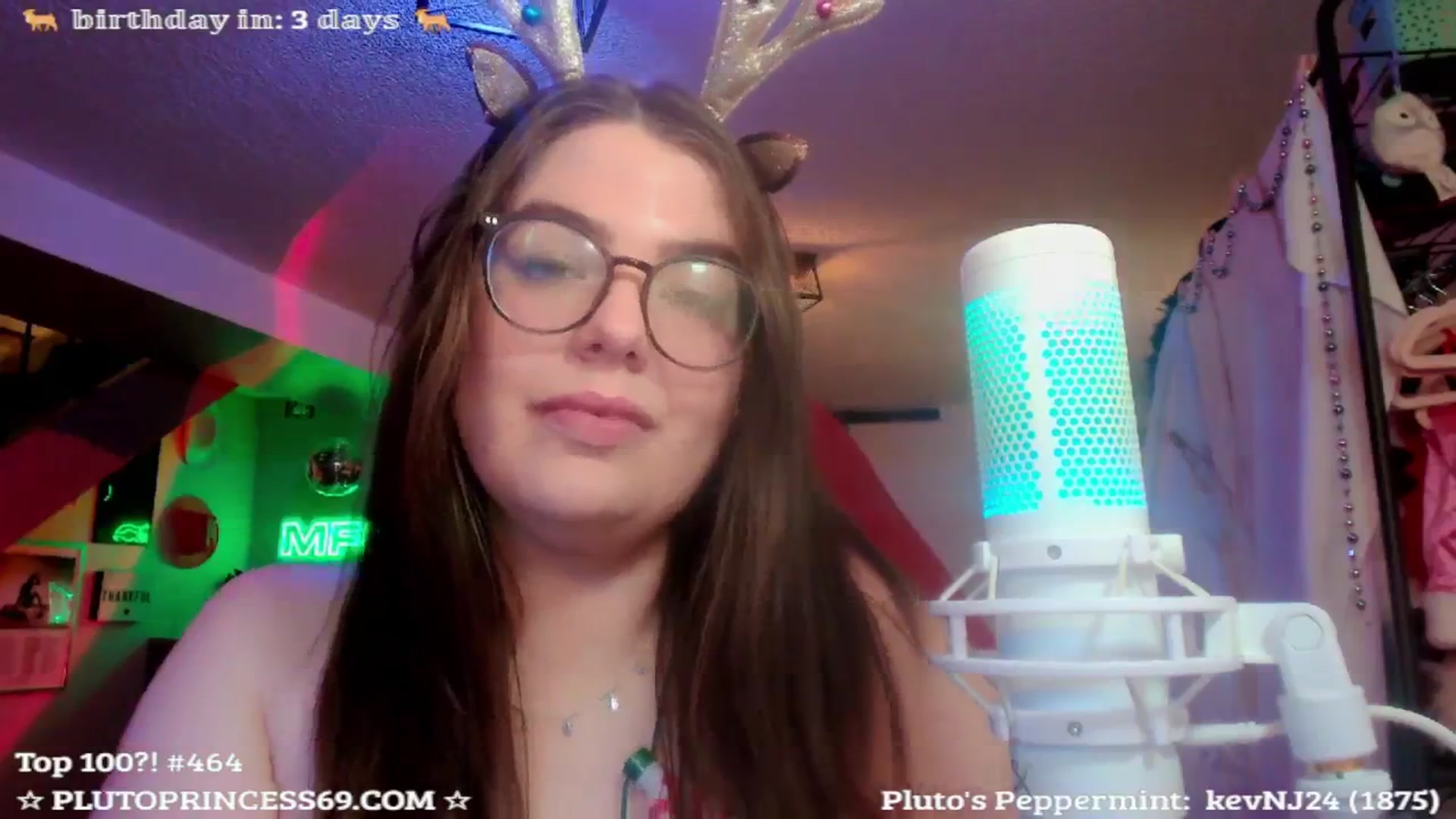 Gallery image thumbnail from PlutoPrincess's myfreecams stream on, 12/03/2024, 05:34 image 18 of 20