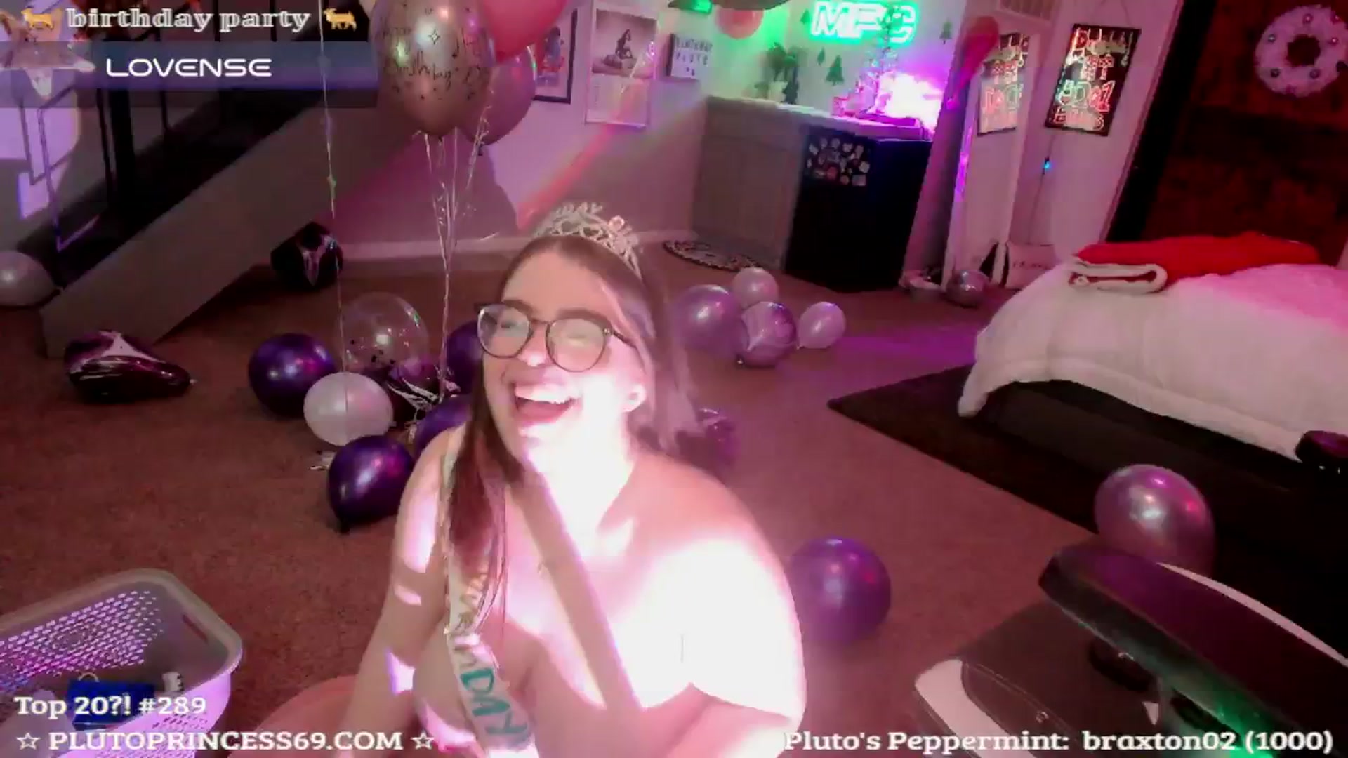 Gallery image thumbnail from PlutoPrincess's myfreecams stream on, 12/08/2024, 10:05 image 4 of 20