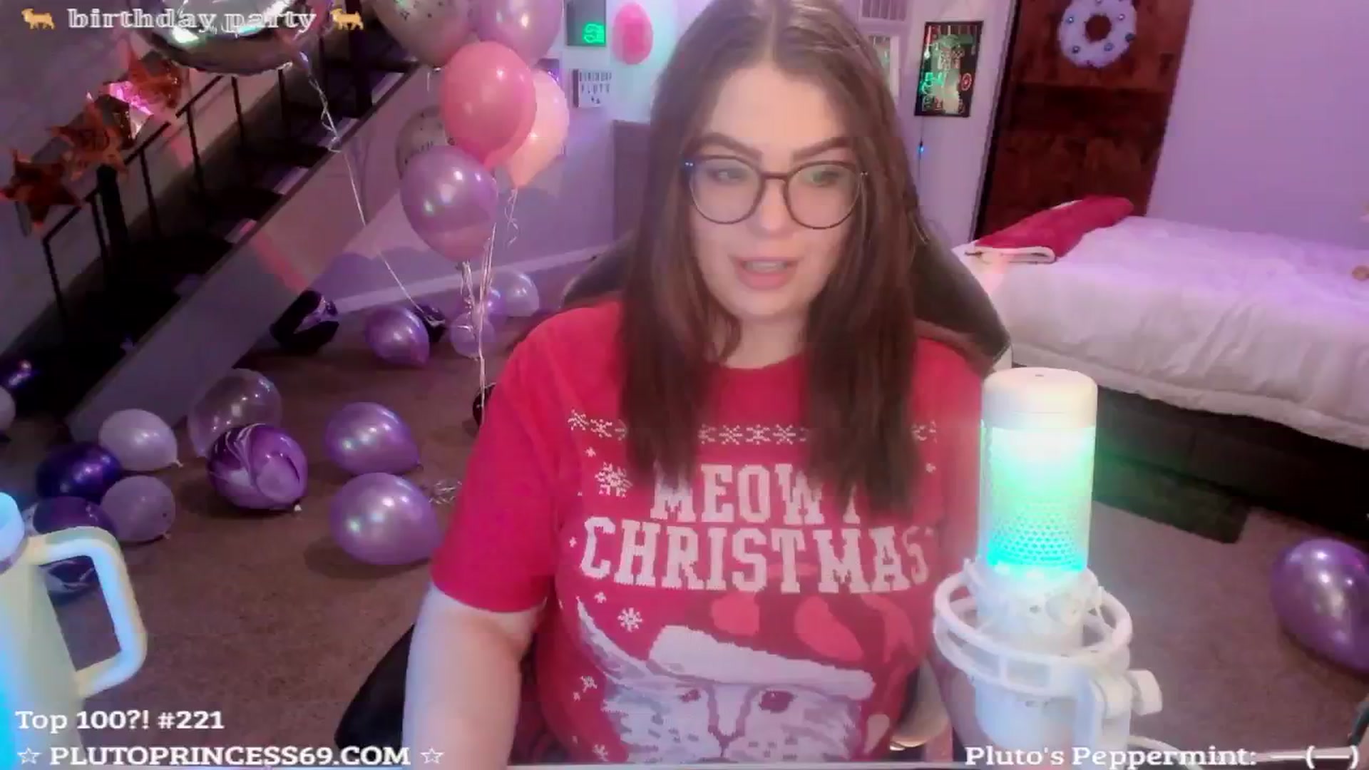 Gallery image thumbnail from PlutoPrincess's myfreecams stream on, 12/10/2024, 05:50 image 3 of 20